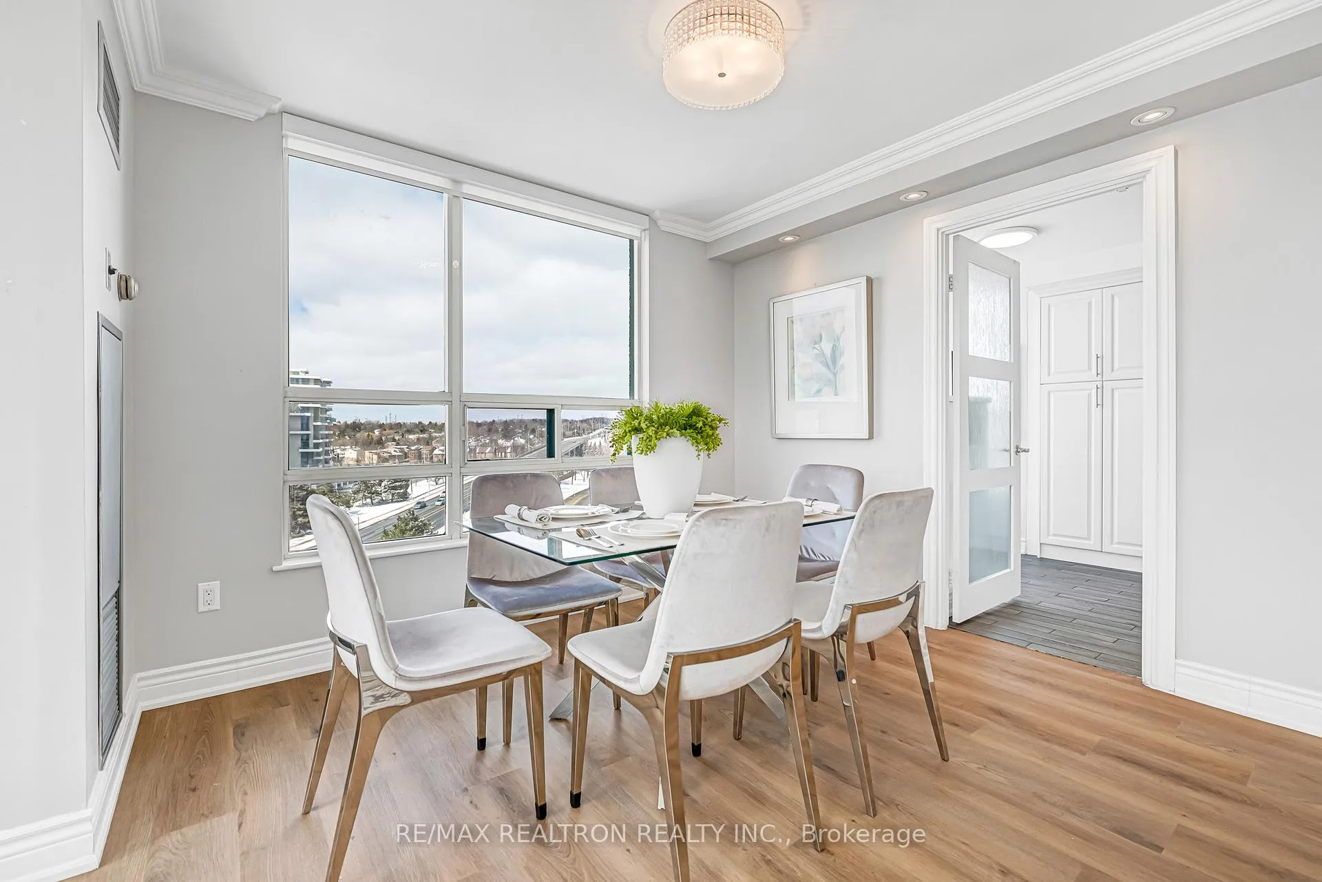 Photo 19 of Unit 822, 7805 Bayview Avenue, Markham, Aileen-Willowbrook — HOMEH