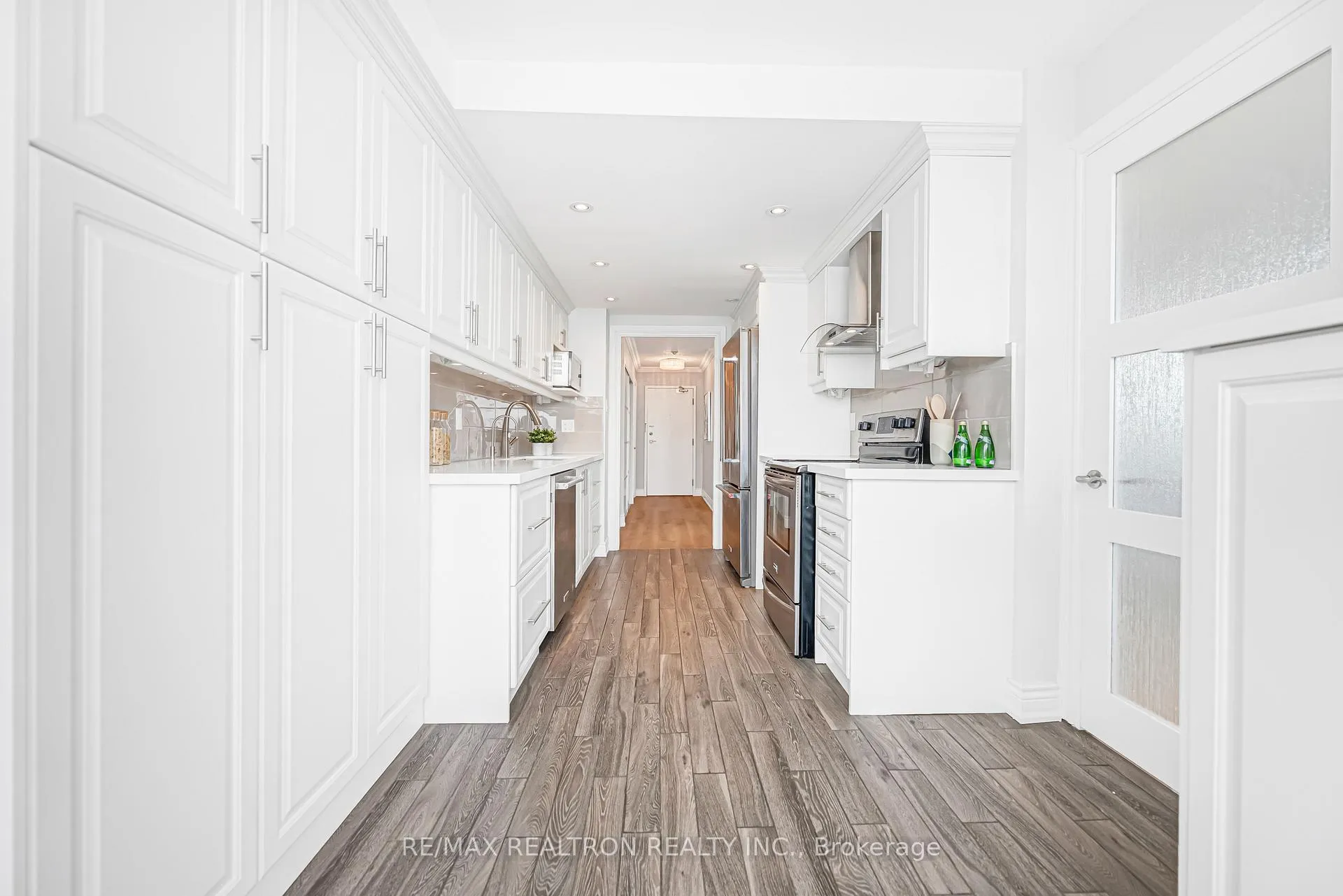 Photo 23 of Unit 822, 7805 Bayview Avenue, Markham, Aileen-Willowbrook — HOMEH