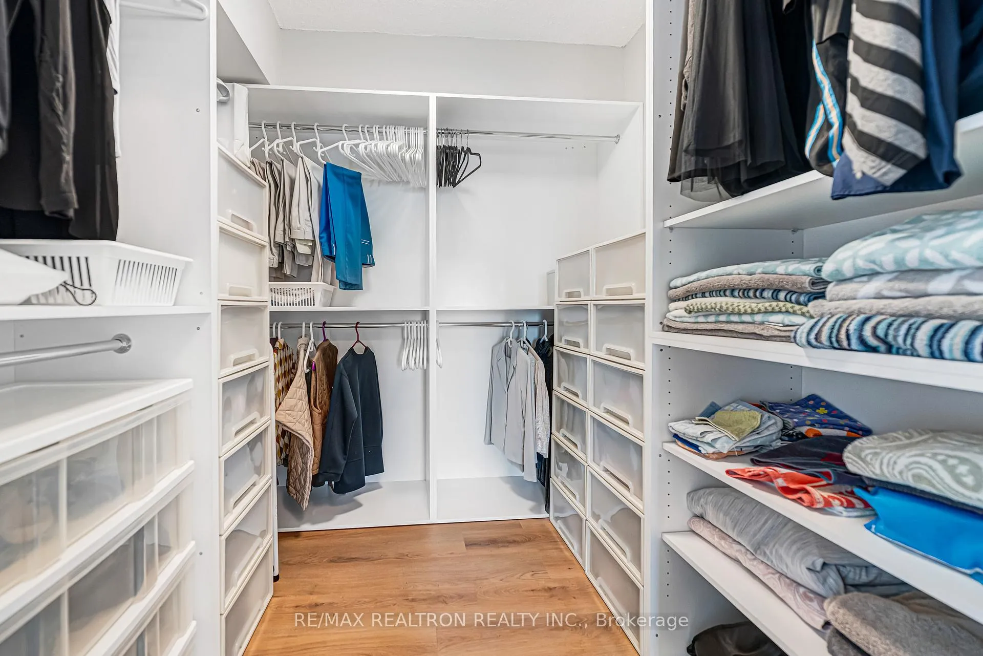 Photo 34 of Unit 822, 7805 Bayview Avenue, Markham, Aileen-Willowbrook — HOMEH