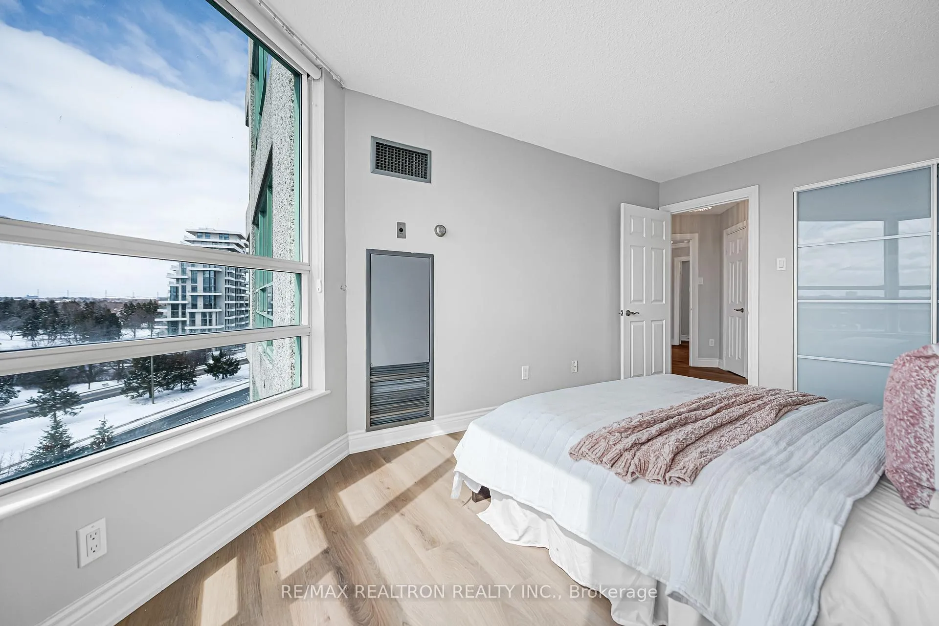 Photo 40 of Unit 822, 7805 Bayview Avenue, Markham, Aileen-Willowbrook — HOMEH