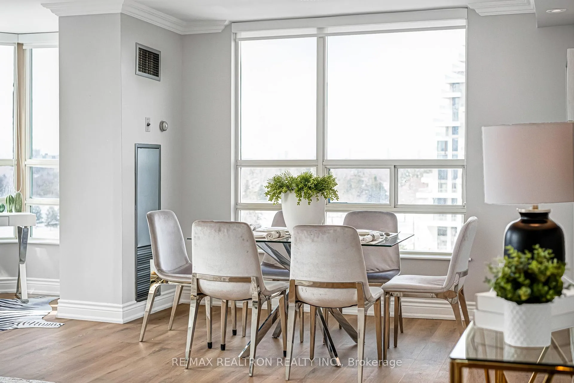 Photo 42 of Unit 822, 7805 Bayview Avenue, Markham, Aileen-Willowbrook — HOMEH