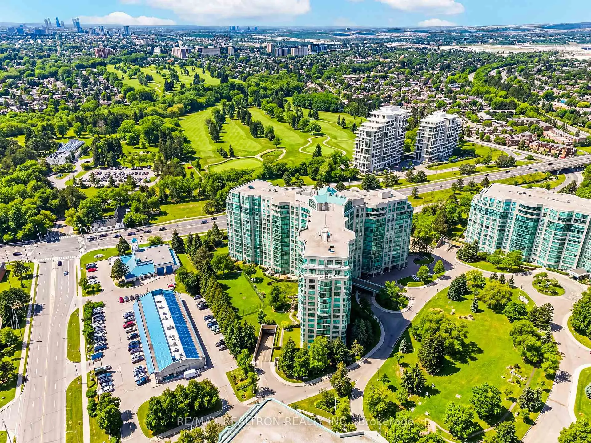 Photo 50 of Unit 822, 7805 Bayview Avenue, Markham, Aileen-Willowbrook — HOMEH