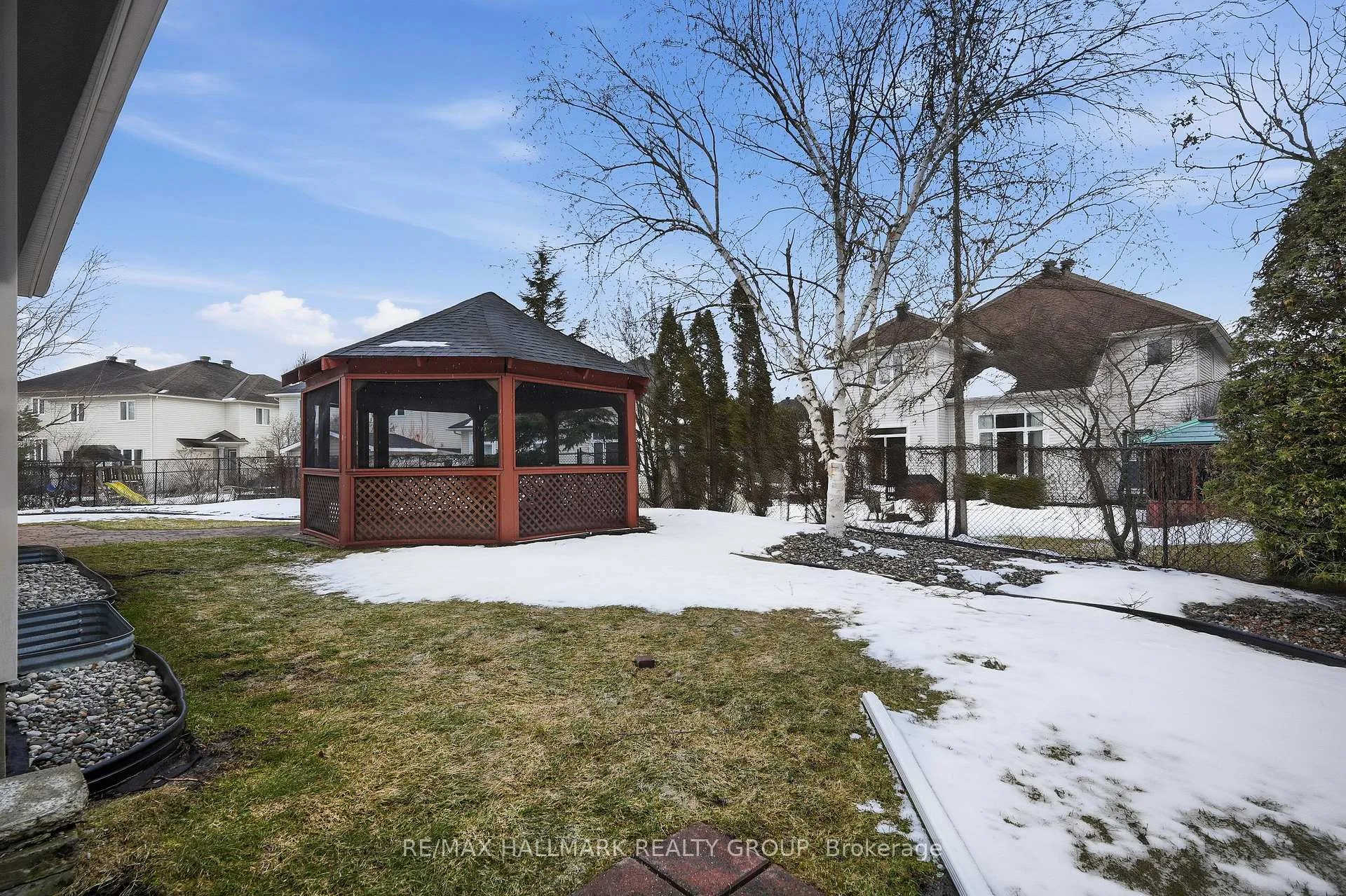 Photo 45 of 724 Long Point Circle, Ottawa, Blossom Park/Kemp Park/Findlay Creek — HOMEH