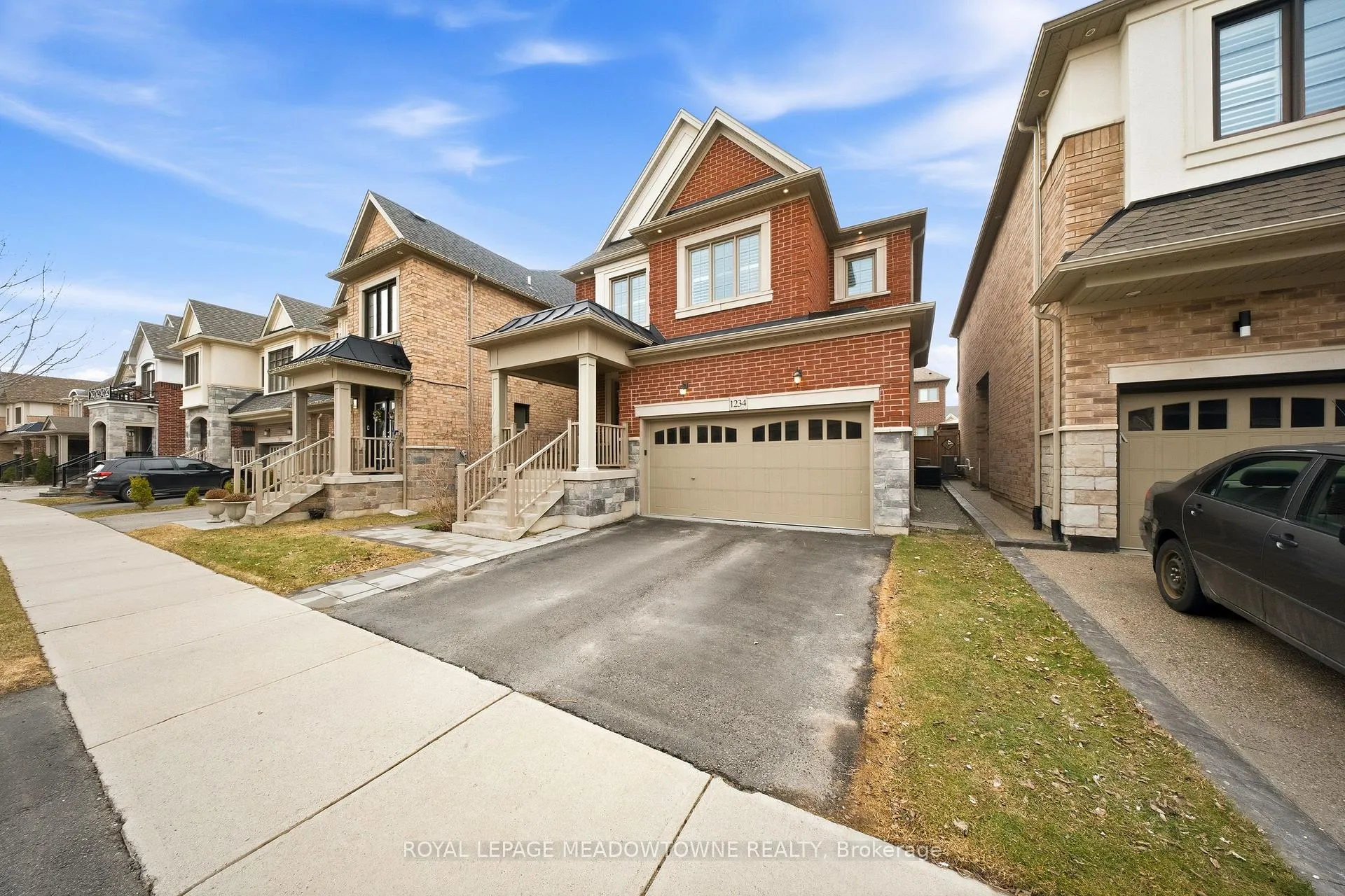 Photo 3 of 1234 McPhedran Point, Milton, Ford — HOMEH