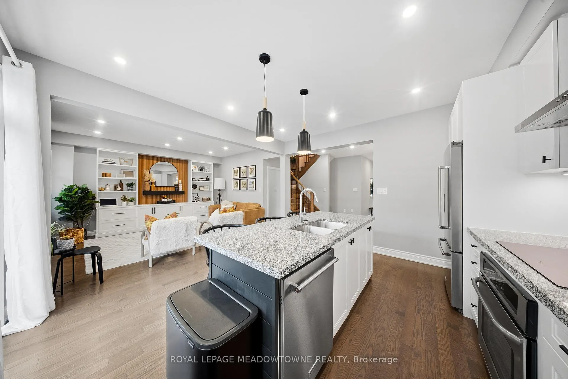 Photo 16 of 1234 McPhedran Point, Milton, Ford — HOMEH