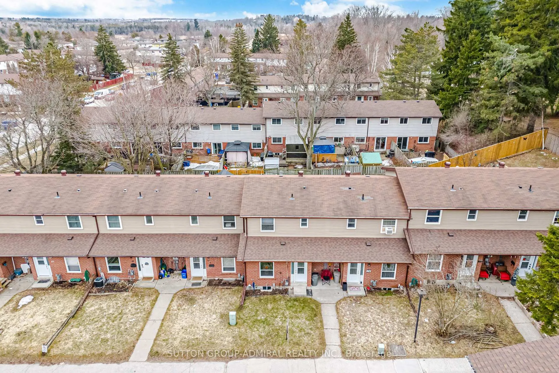 Front of Unit 73, 73 Kingham Road