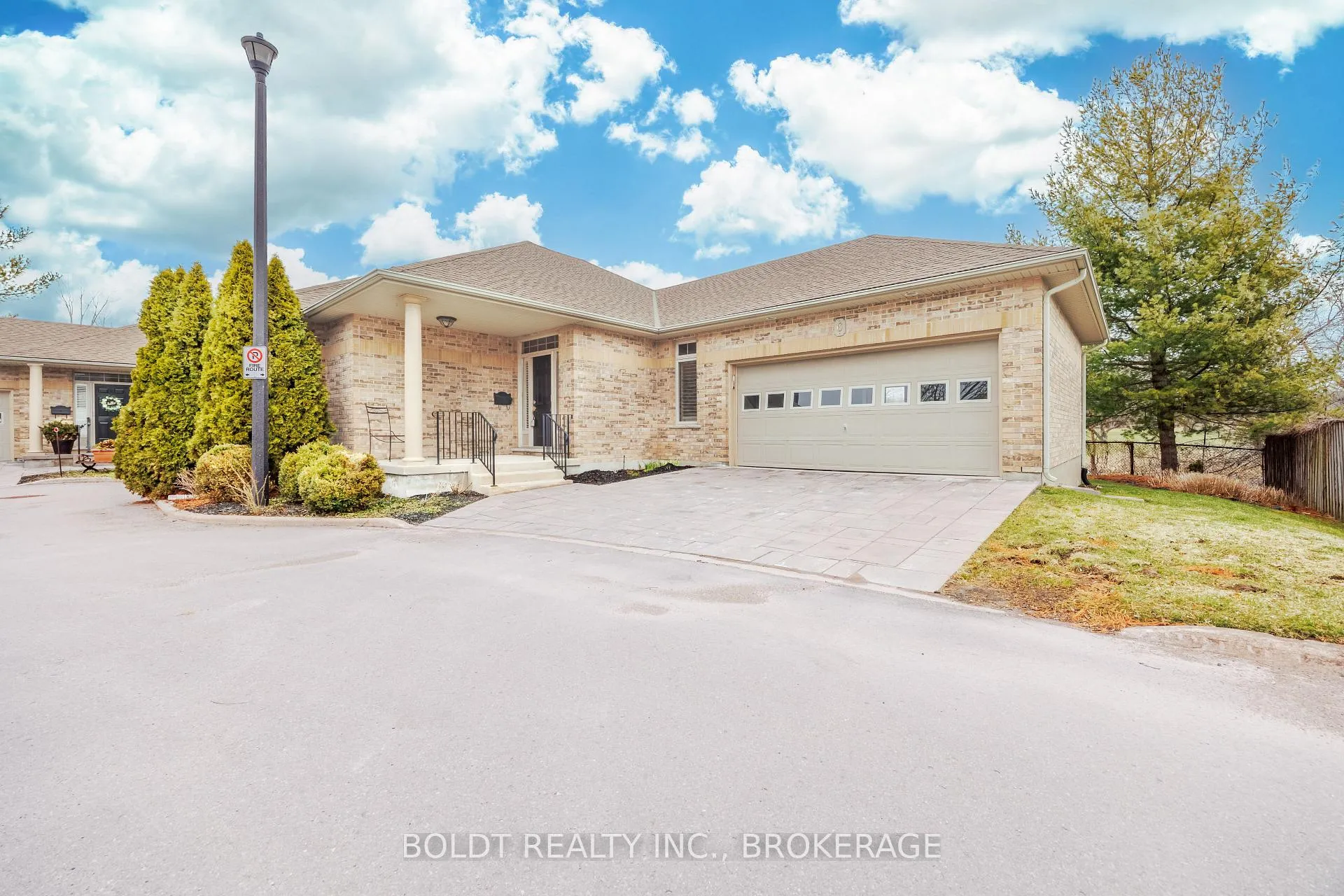 Photo 1 of Unit 6, 139 Glendale Avenue, St. Catharines, Glendale/Glenridge — HOMEH
