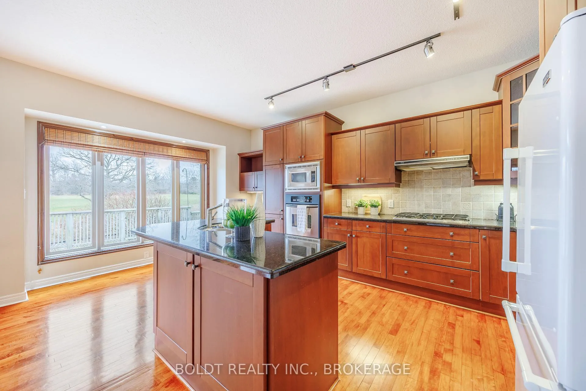 Photo 6 of Unit 6, 139 Glendale Avenue, St. Catharines, Glendale/Glenridge — HOMEH