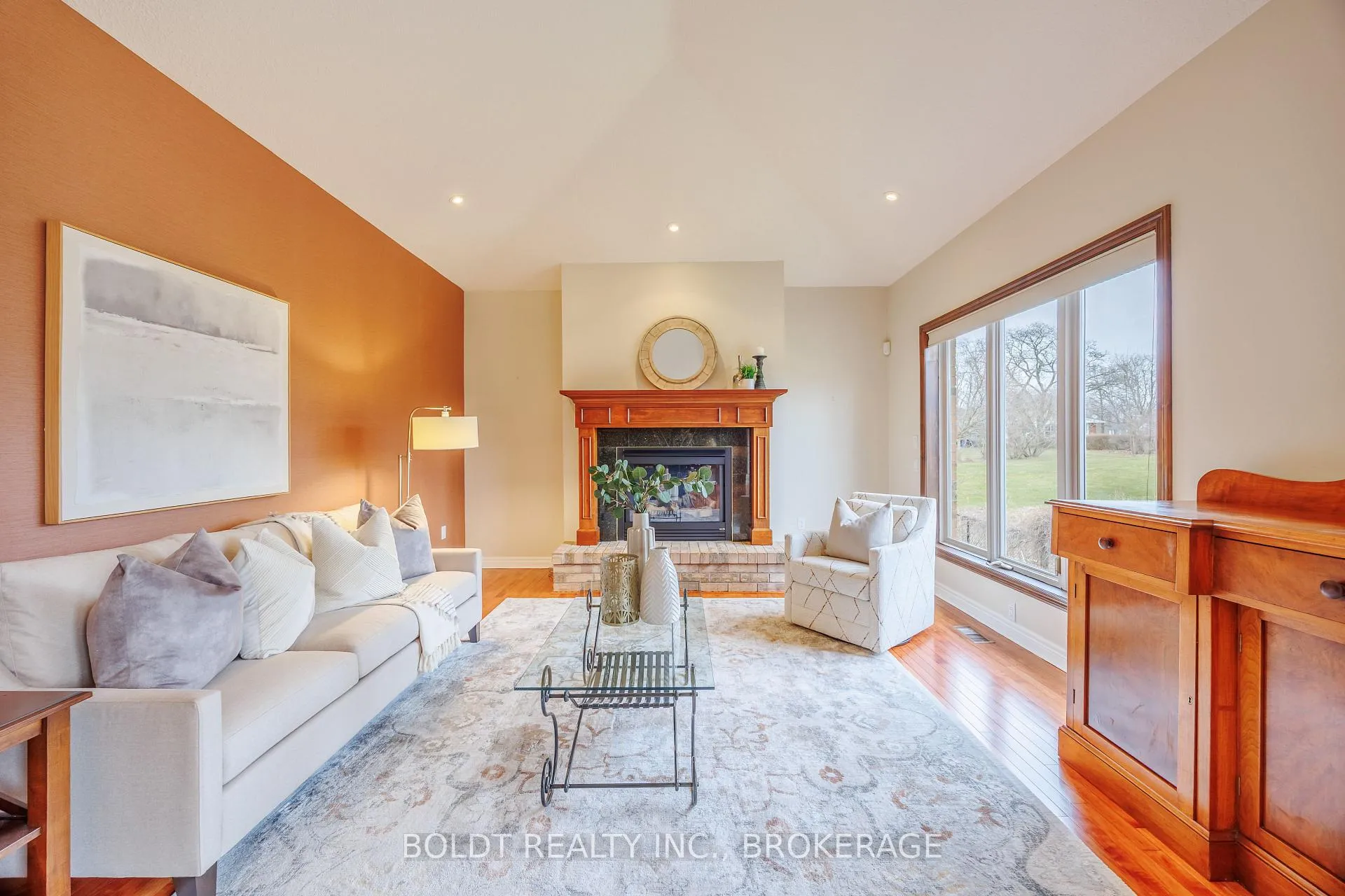 Photo 11 of Unit 6, 139 Glendale Avenue, St. Catharines, Glendale/Glenridge — HOMEH