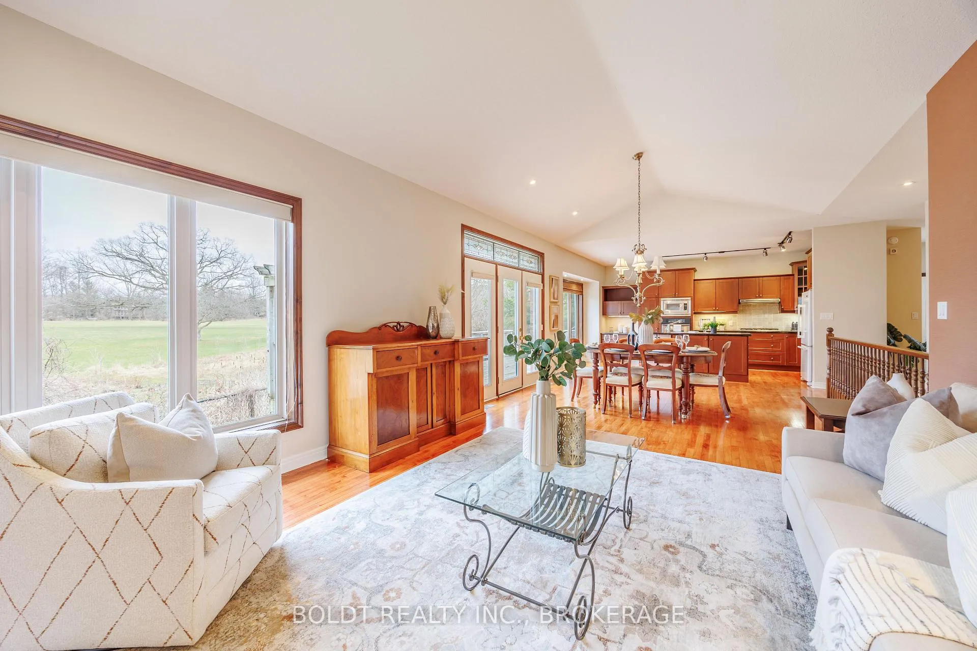 Photo 12 of Unit 6, 139 Glendale Avenue, St. Catharines, Glendale/Glenridge — HOMEH