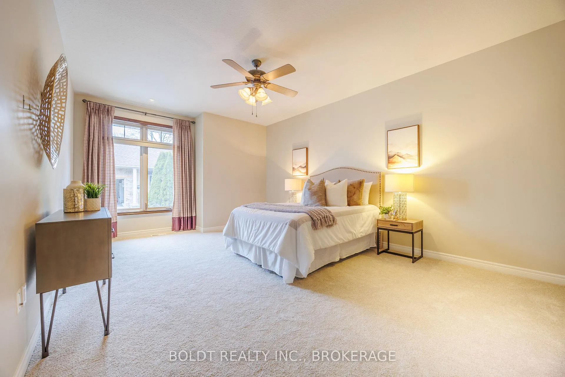 Photo 13 of Unit 6, 139 Glendale Avenue, St. Catharines, Glendale/Glenridge — HOMEH