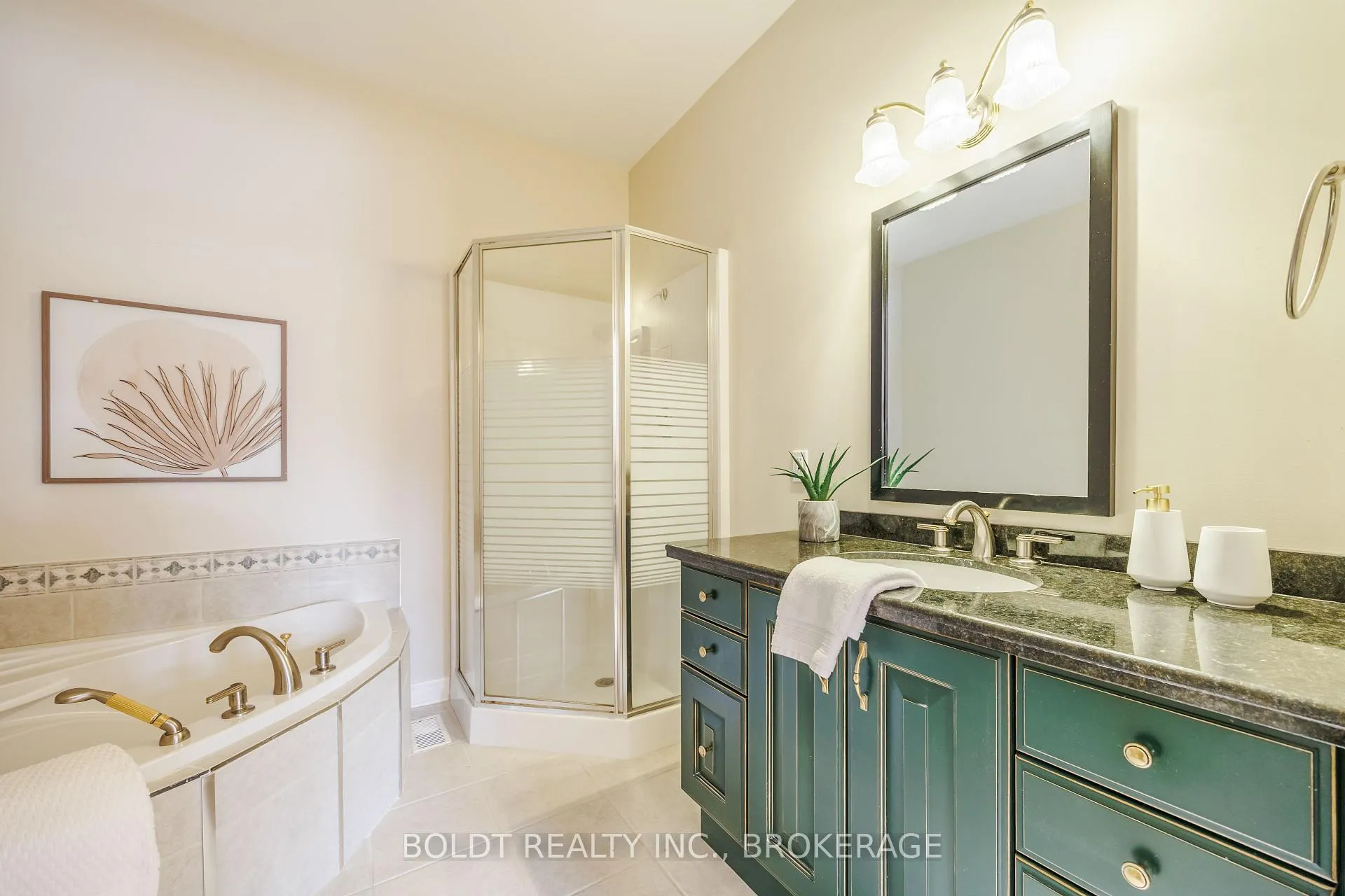 Photo 15 of Unit 6, 139 Glendale Avenue, St. Catharines, Glendale/Glenridge — HOMEH