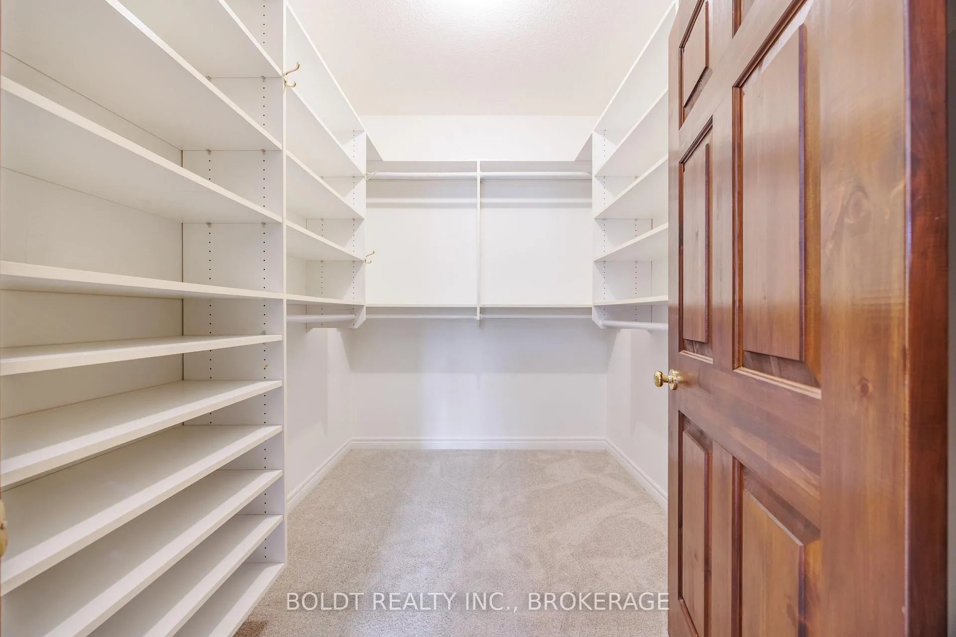 Photo 17 of Unit 6, 139 Glendale Avenue, St. Catharines, Glendale/Glenridge — HOMEH