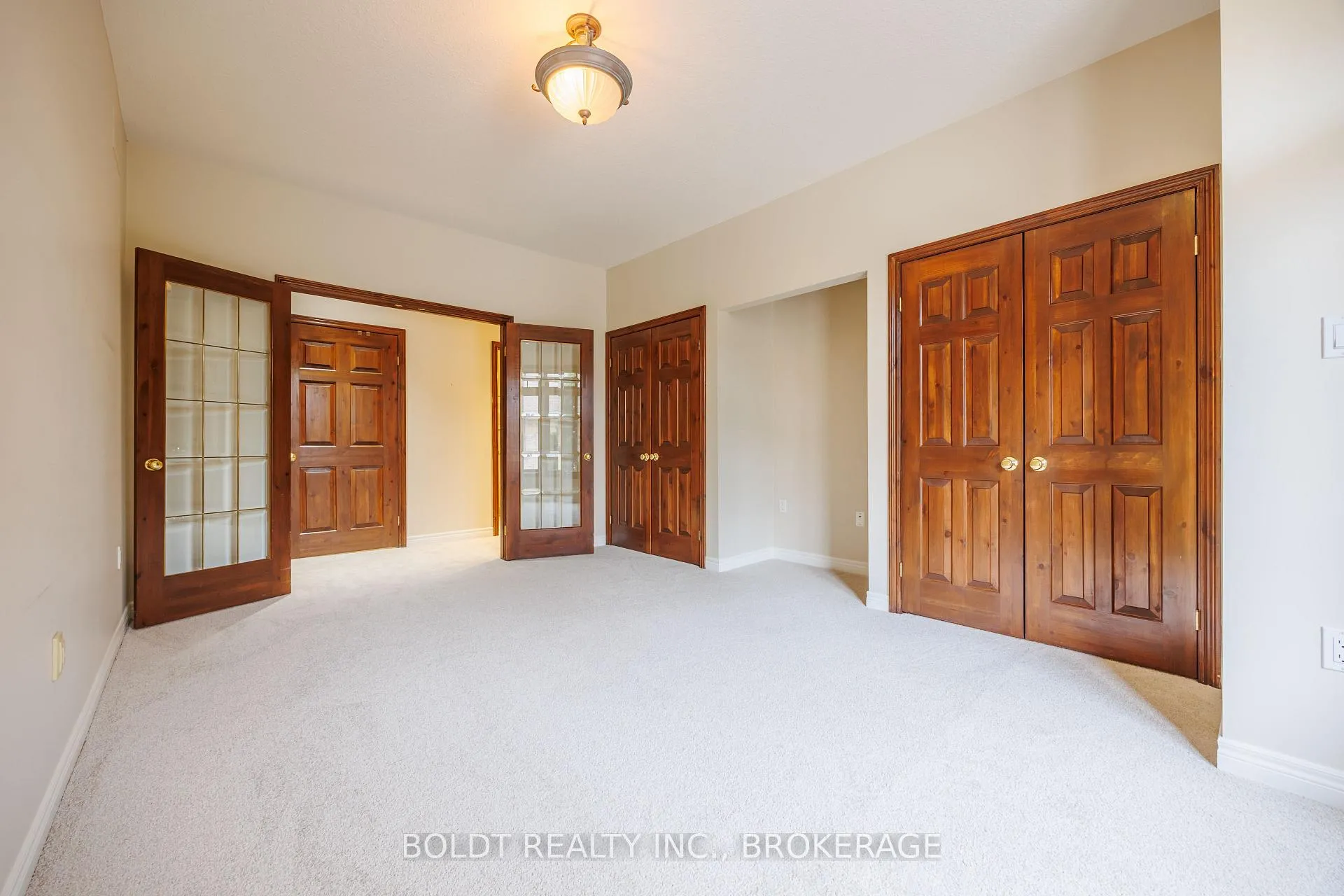 Photo 18 of Unit 6, 139 Glendale Avenue, St. Catharines, Glendale/Glenridge — HOMEH