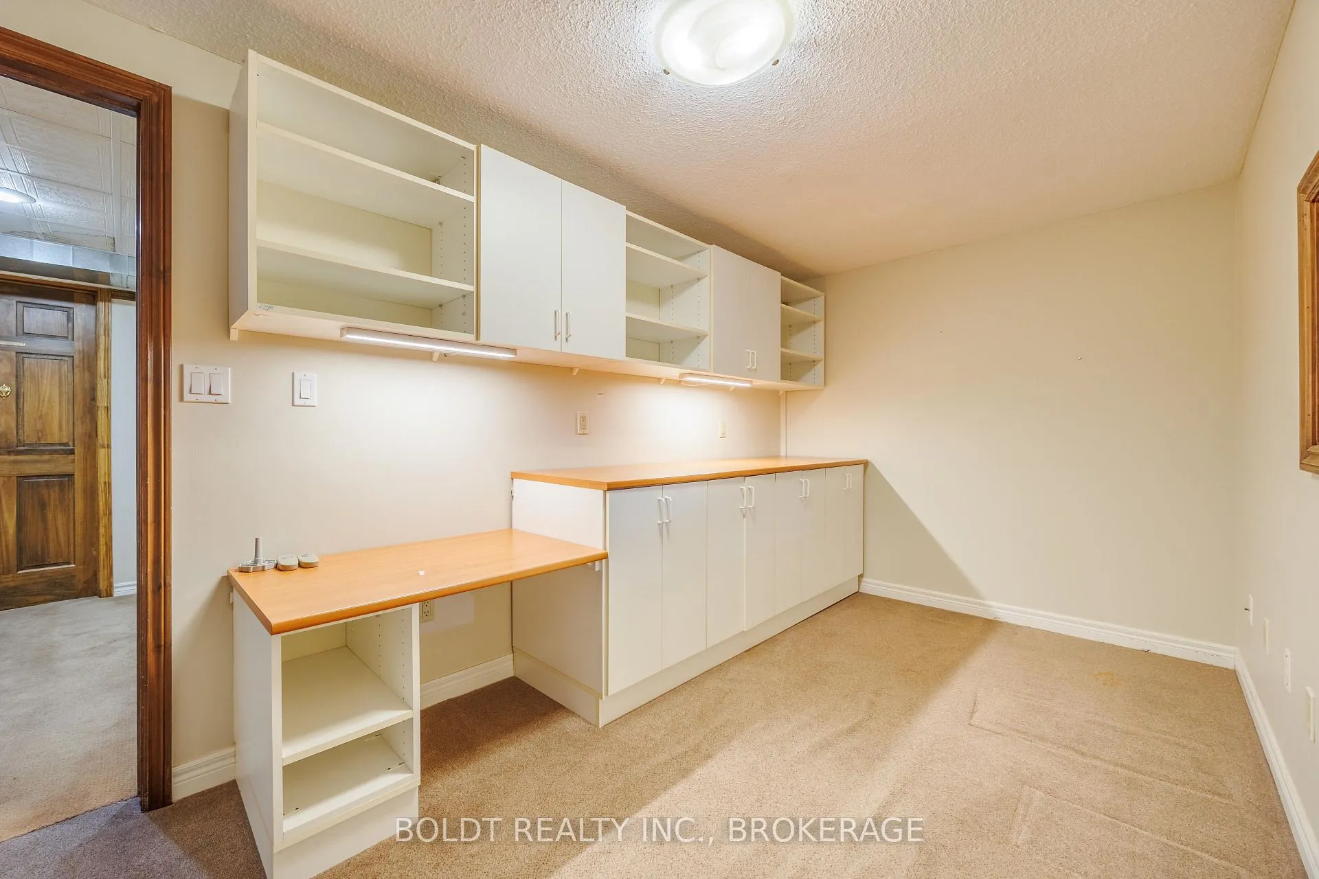 Photo 23 of Unit 6, 139 Glendale Avenue, St. Catharines, Glendale/Glenridge — HOMEH