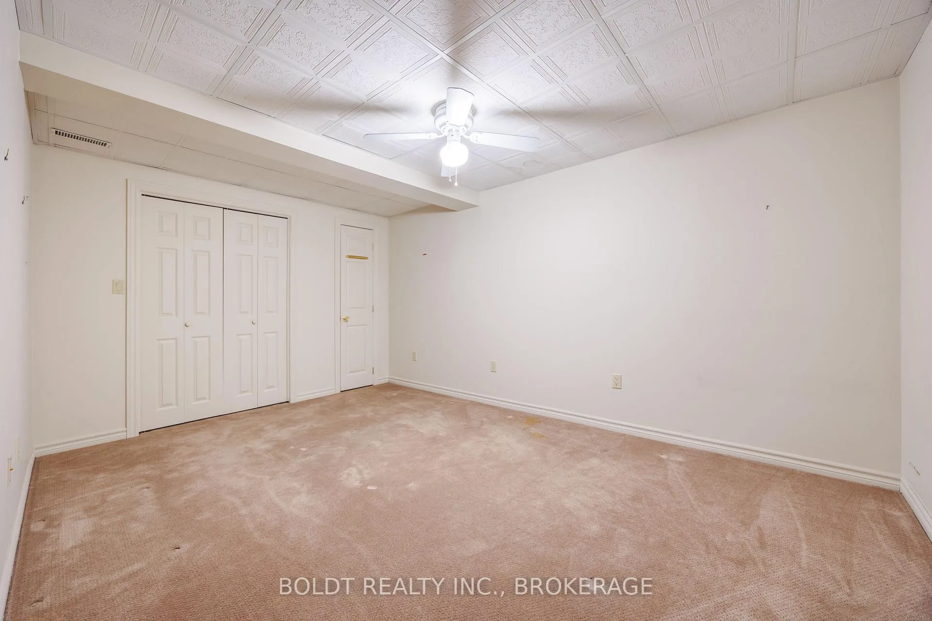 Photo 25 of Unit 6, 139 Glendale Avenue, St. Catharines, Glendale/Glenridge — HOMEH