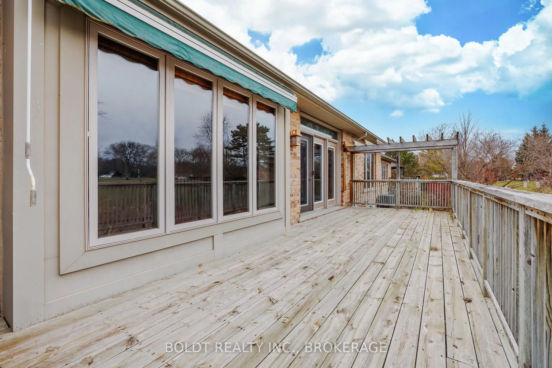 Photo 29 of Unit 6, 139 Glendale Avenue, St. Catharines, Glendale/Glenridge — HOMEH