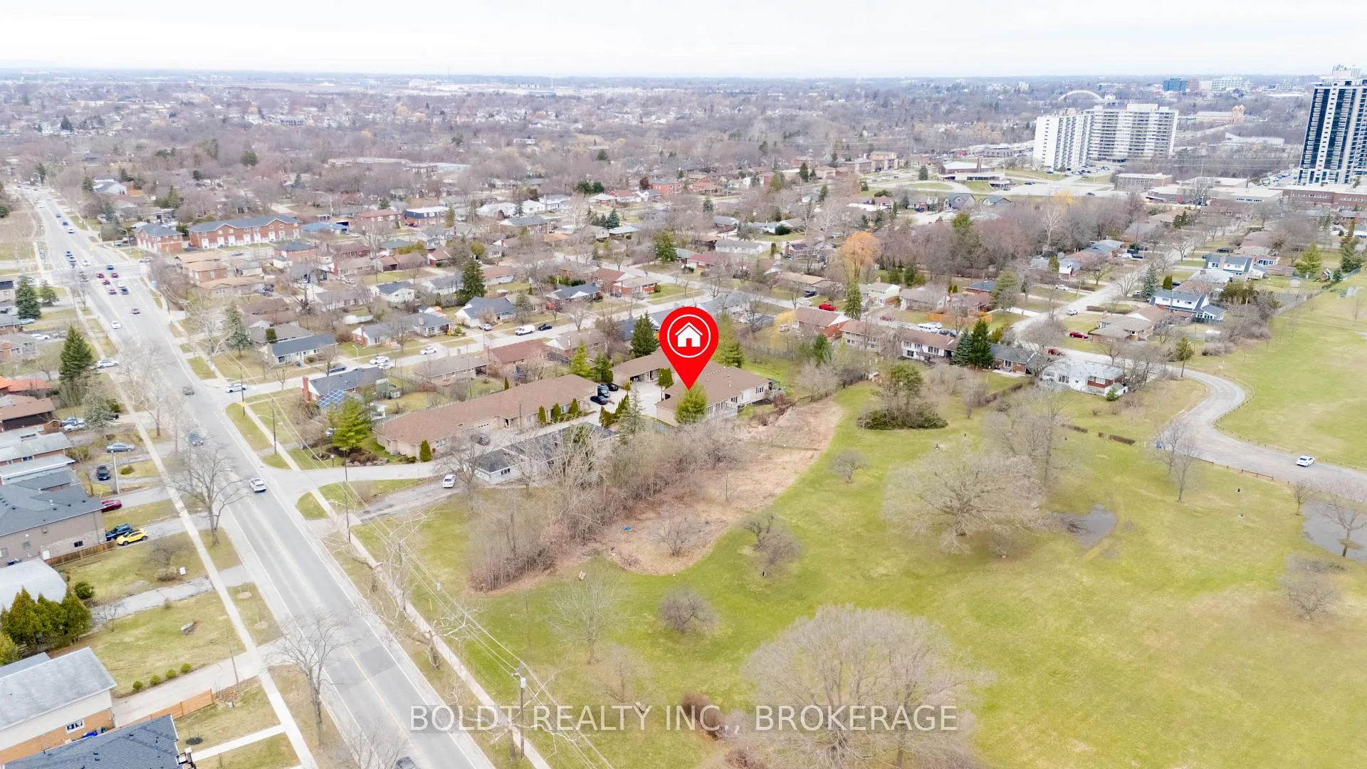 Photo 32 of Unit 6, 139 Glendale Avenue, St. Catharines, Glendale/Glenridge — HOMEH