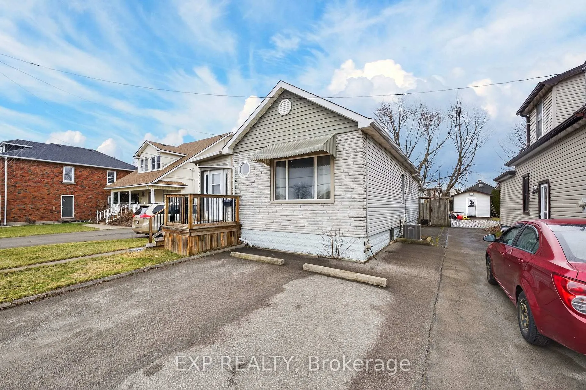Photo 1 of 150 Crowland Avenue, Welland, Lincoln/Crowland — HOMEH