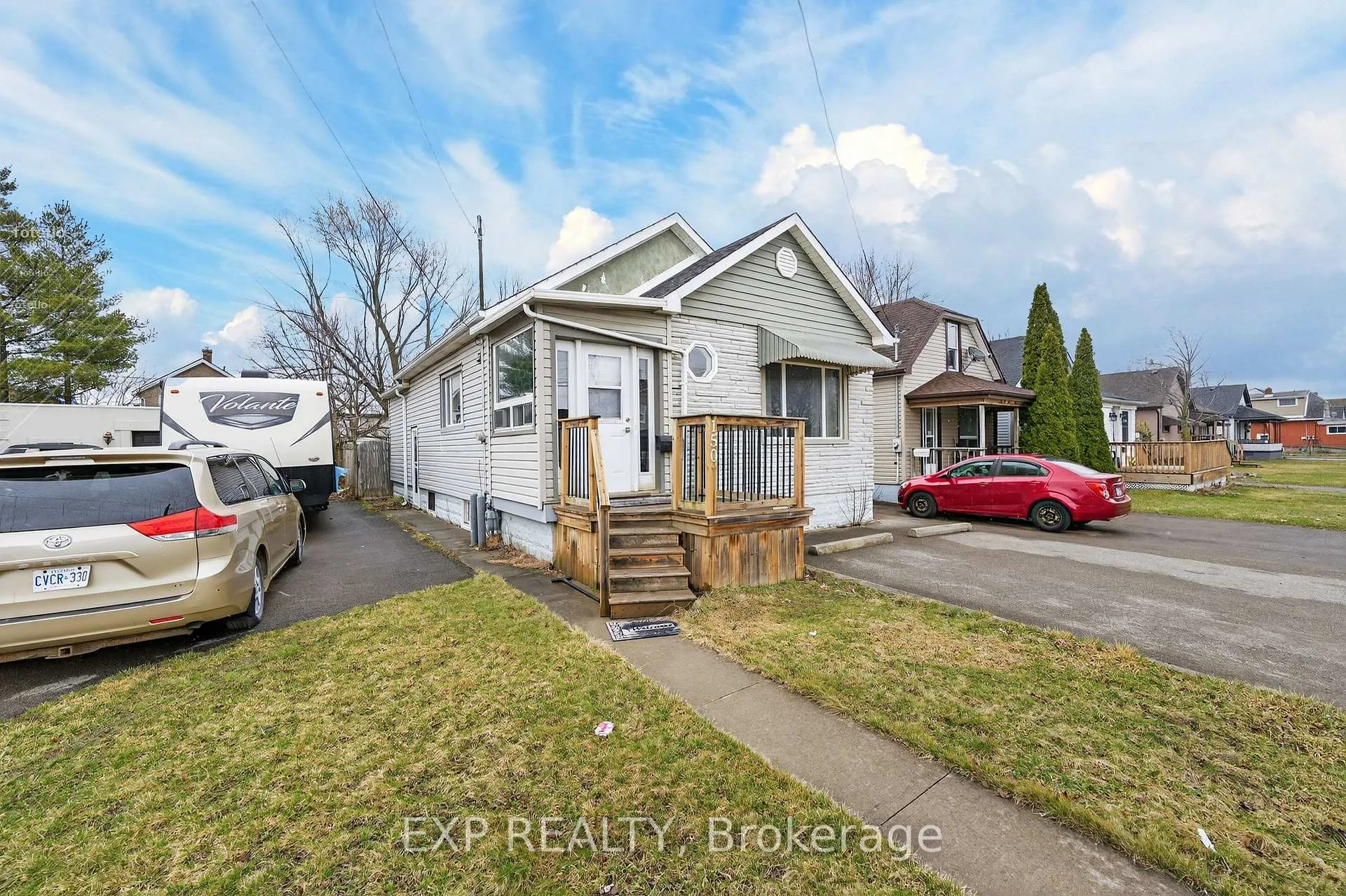 Photo 2 of 150 Crowland Avenue, Welland, Lincoln/Crowland — HOMEH