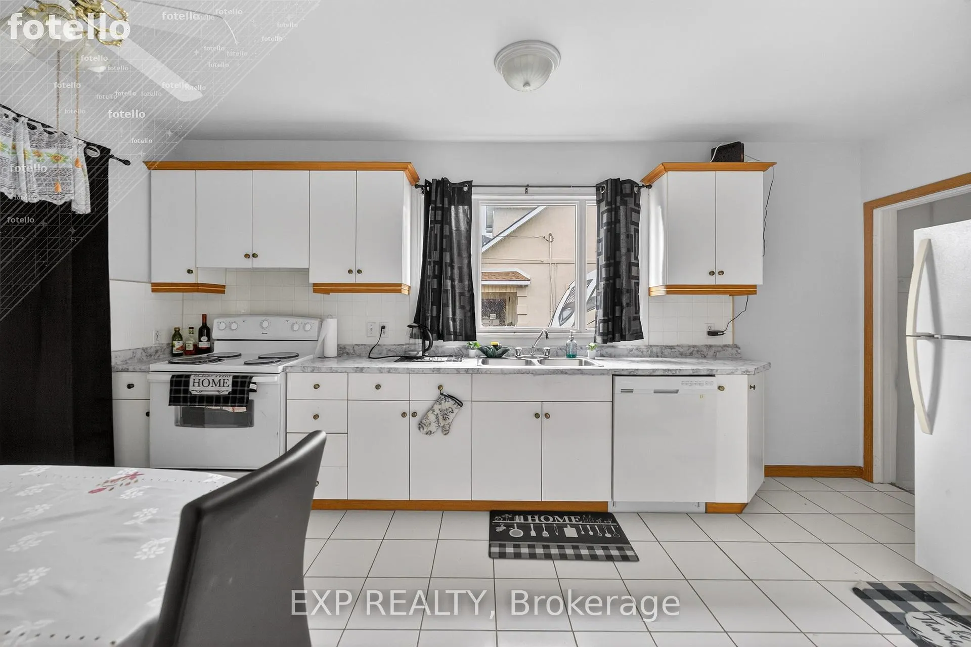 Photo 9 of 150 Crowland Avenue, Welland, Lincoln/Crowland — HOMEH