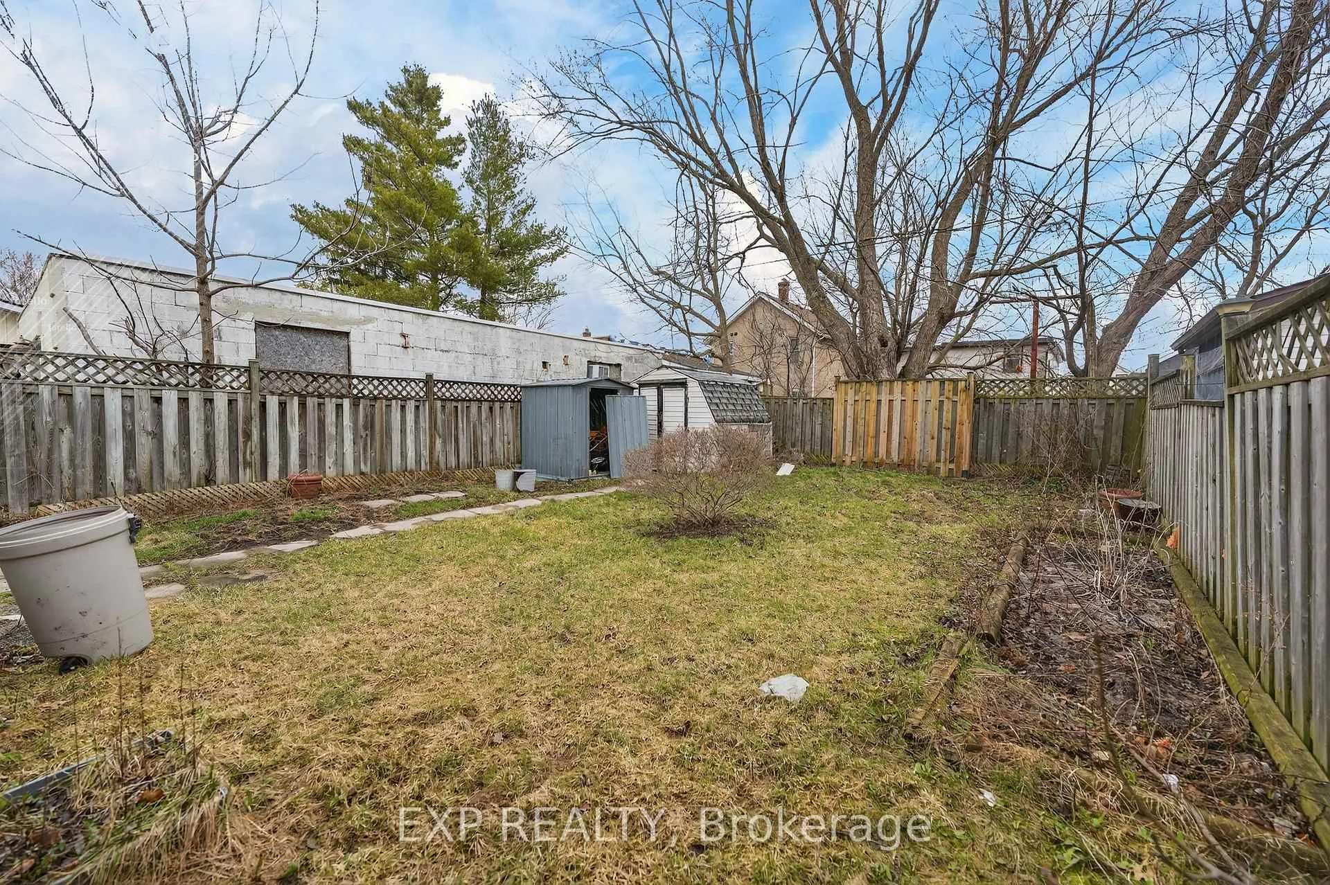Photo 24 of 150 Crowland Avenue, Welland, Lincoln/Crowland — HOMEH