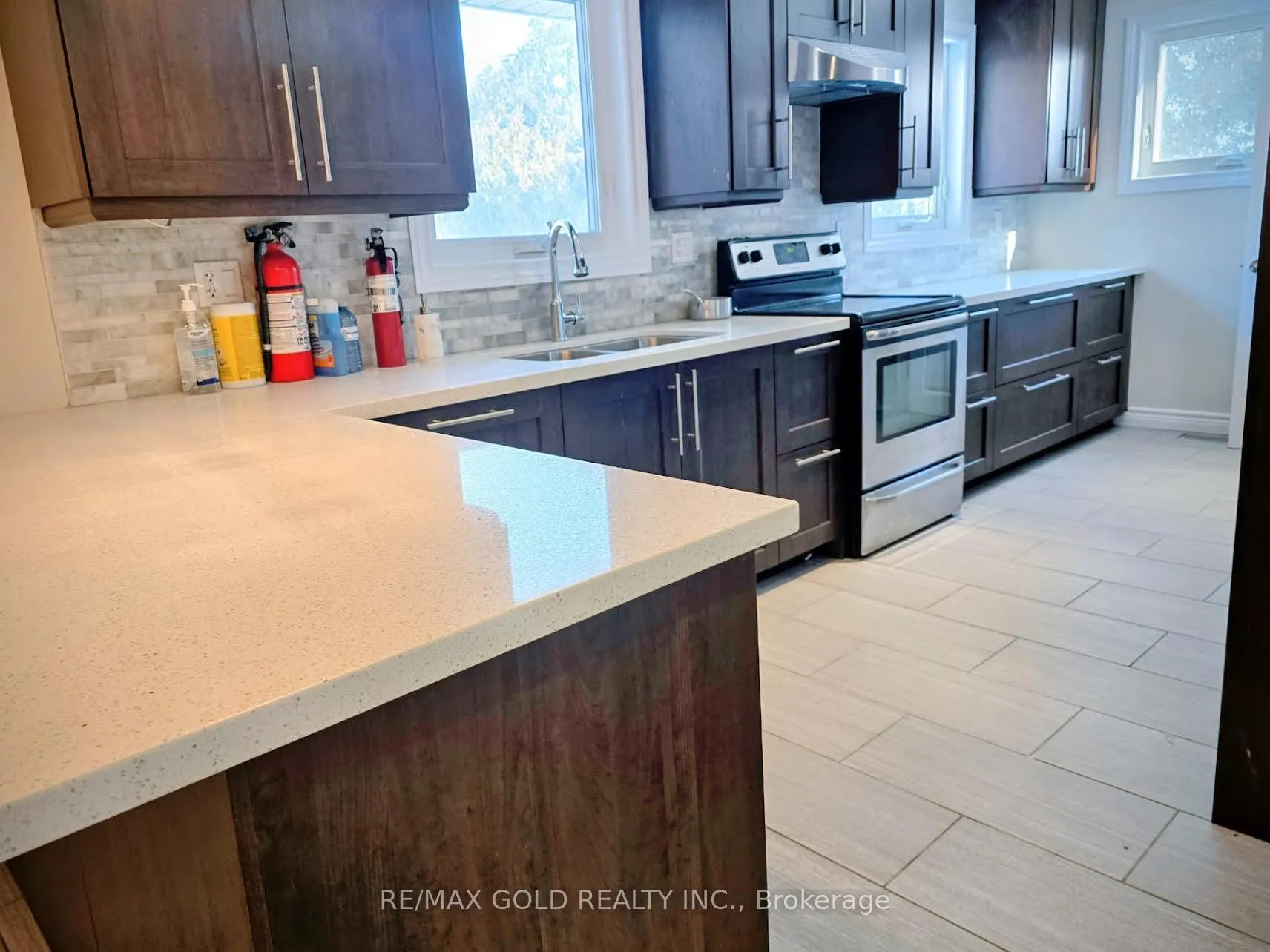 Photo 1 of 10512 Trafalgar Road, Halton Hills, Rural Halton Hills — HOMEH