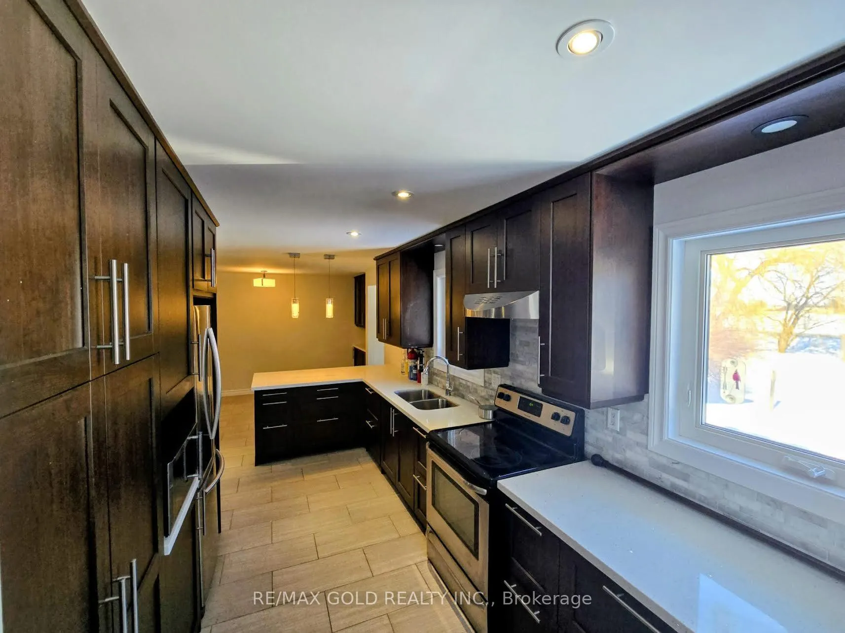 Photo 4 of 10512 Trafalgar Road, Halton Hills, Rural Halton Hills — HOMEH