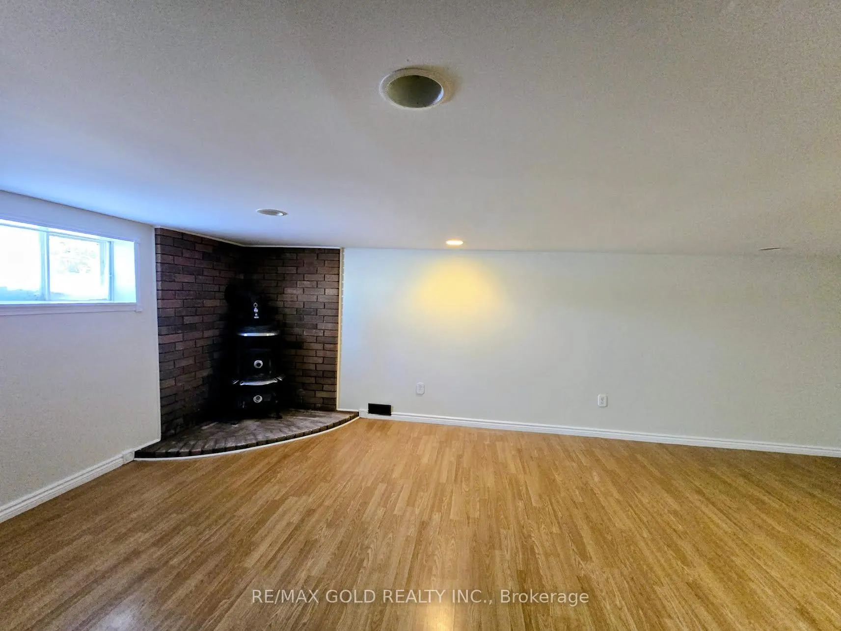 Photo 8 of 10512 Trafalgar Road, Halton Hills, Rural Halton Hills — HOMEH