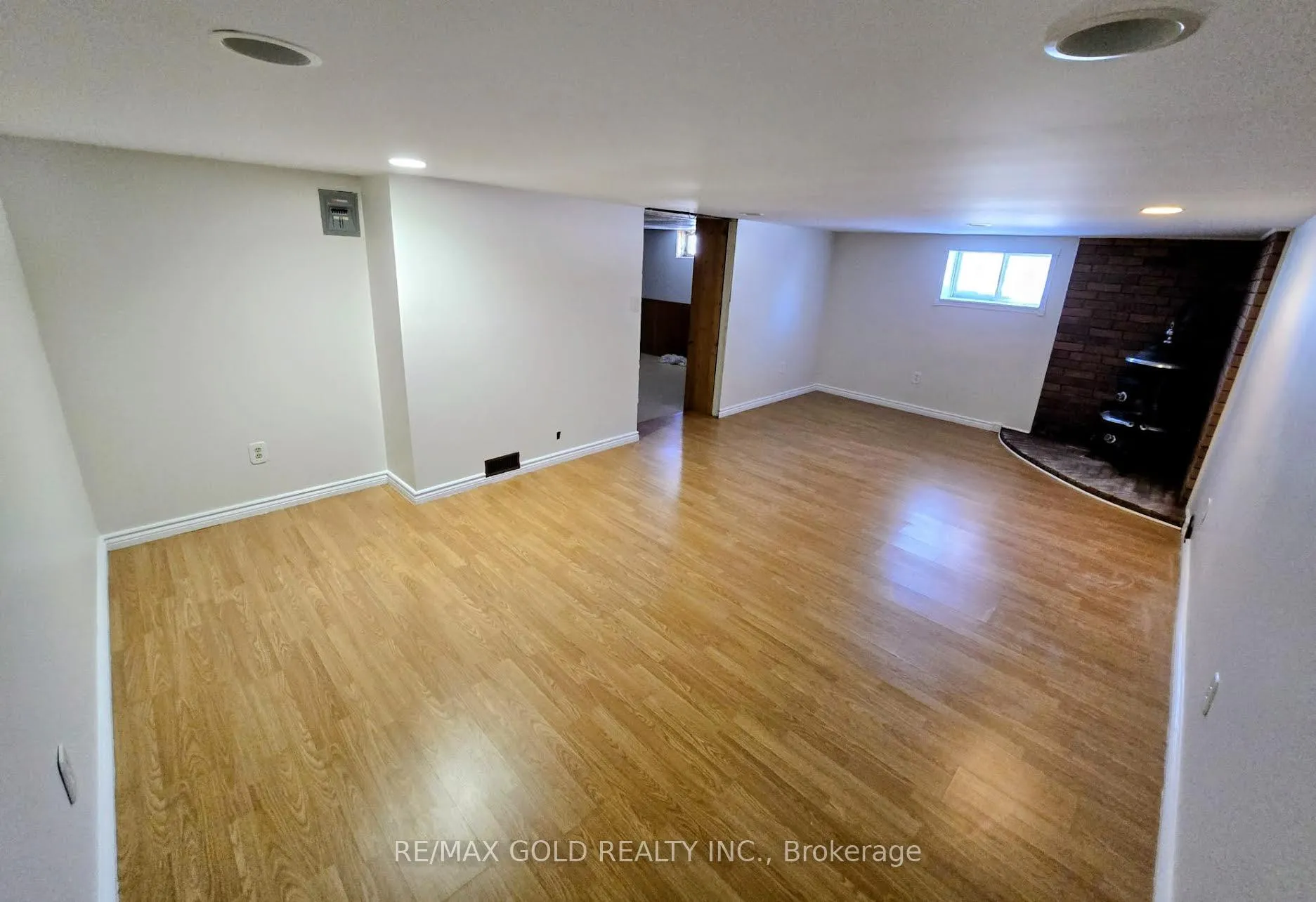 Photo 9 of 10512 Trafalgar Road, Halton Hills, Rural Halton Hills — HOMEH