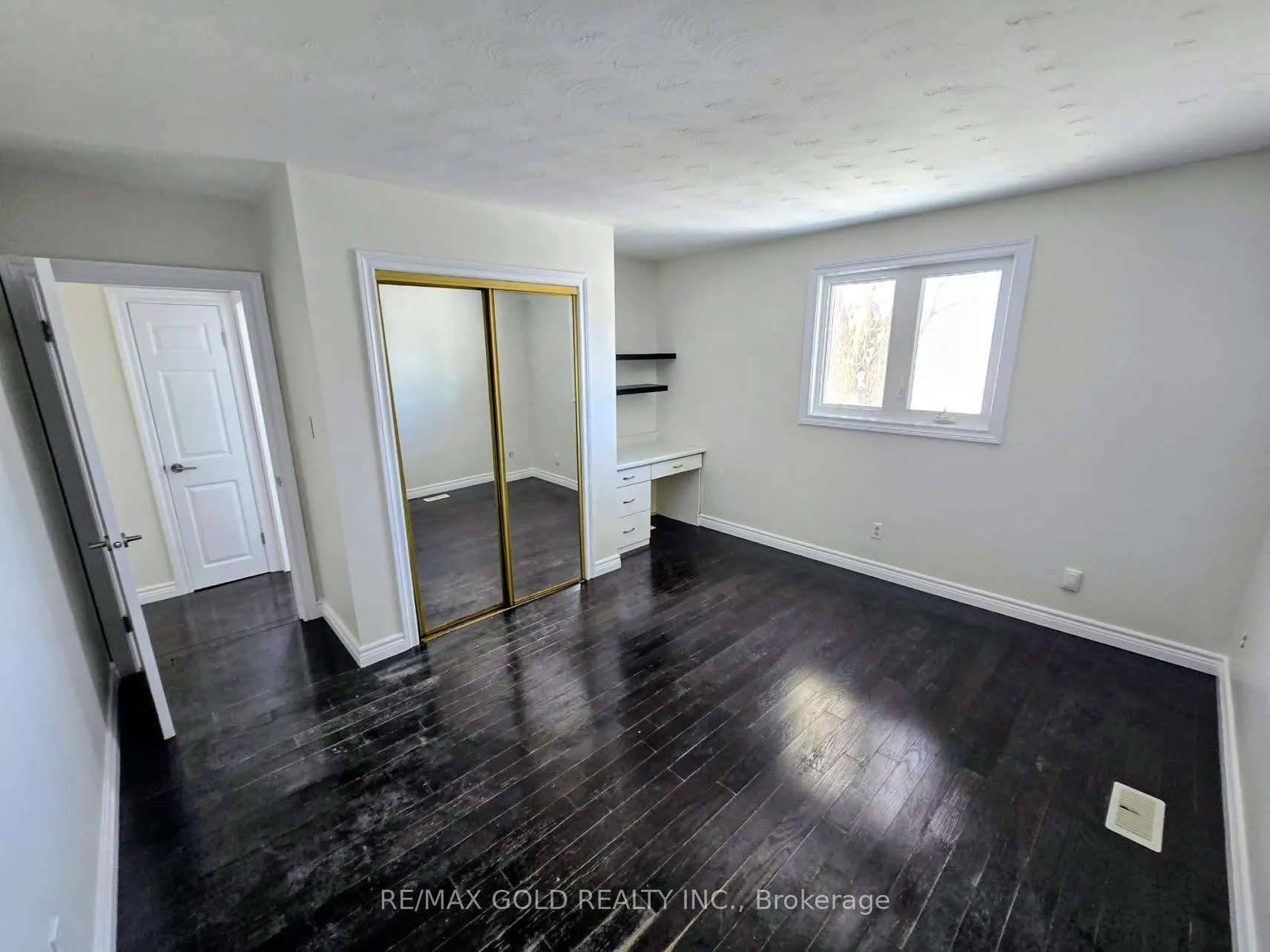 Photo 17 of 10512 Trafalgar Road, Halton Hills, Rural Halton Hills — HOMEH