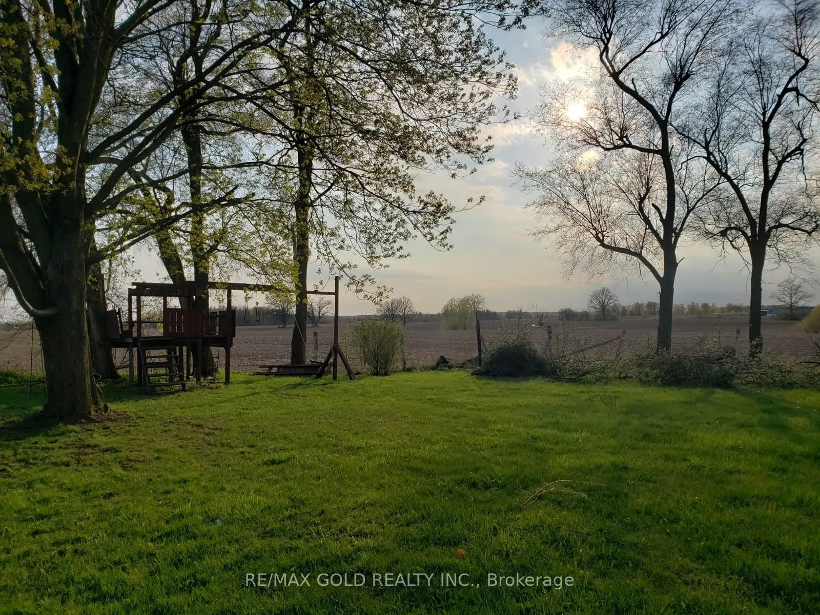 Photo 21 of 10512 Trafalgar Road, Halton Hills, Rural Halton Hills — HOMEH