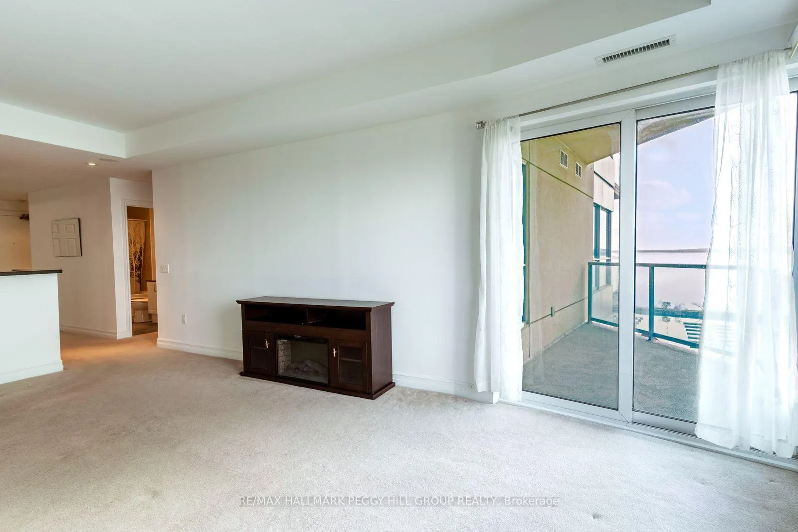Photo 3 of Unit 1005, 6 Toronto Street, Barrie, City Centre — HOMEH