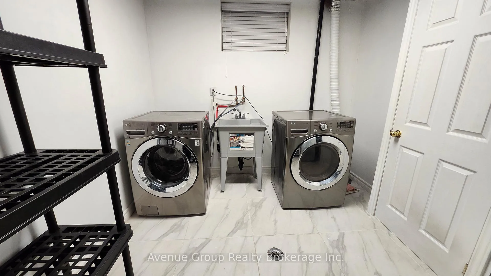 Photo 15 of Unit Lower, 124 Brown Wood Drive, Barrie, Little Lake — HOMEH