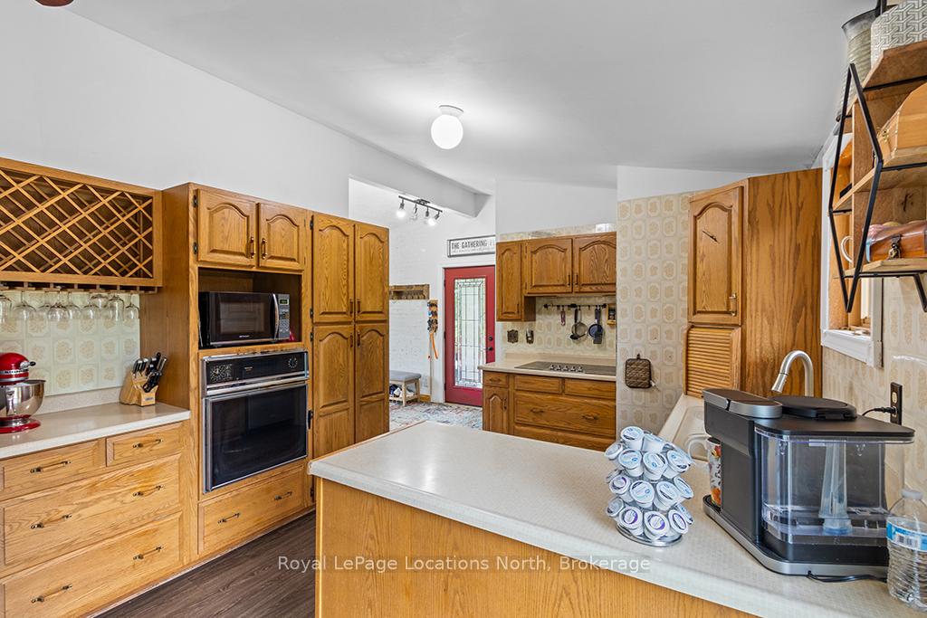 Photo 9 of 163 John Street, Meaford — HOMEH