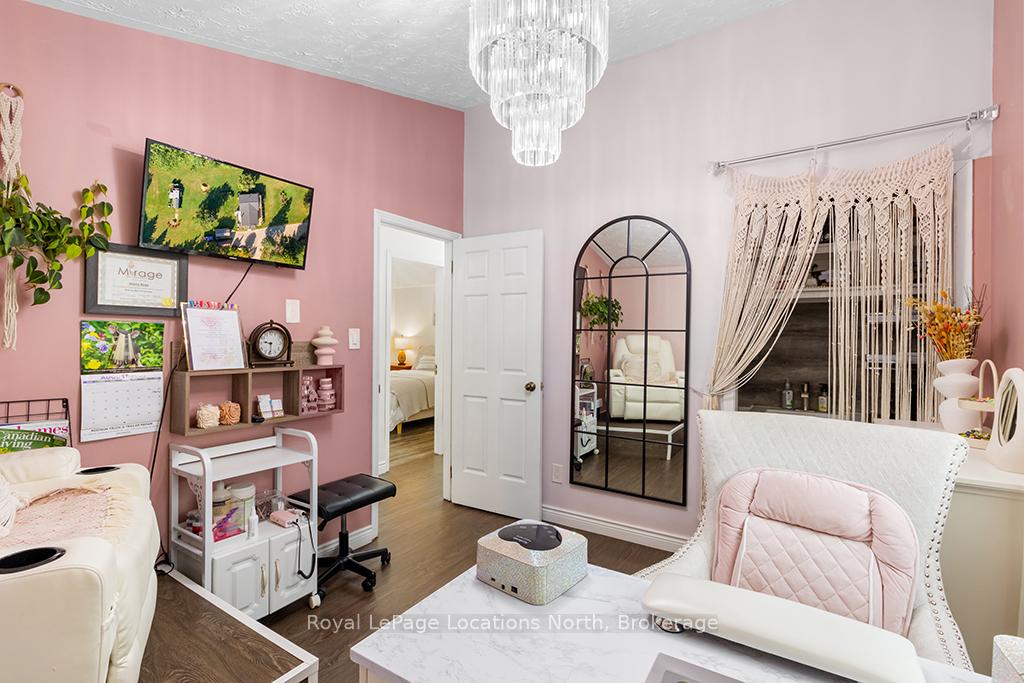 Photo 21 of 163 John Street, Meaford — HOMEH