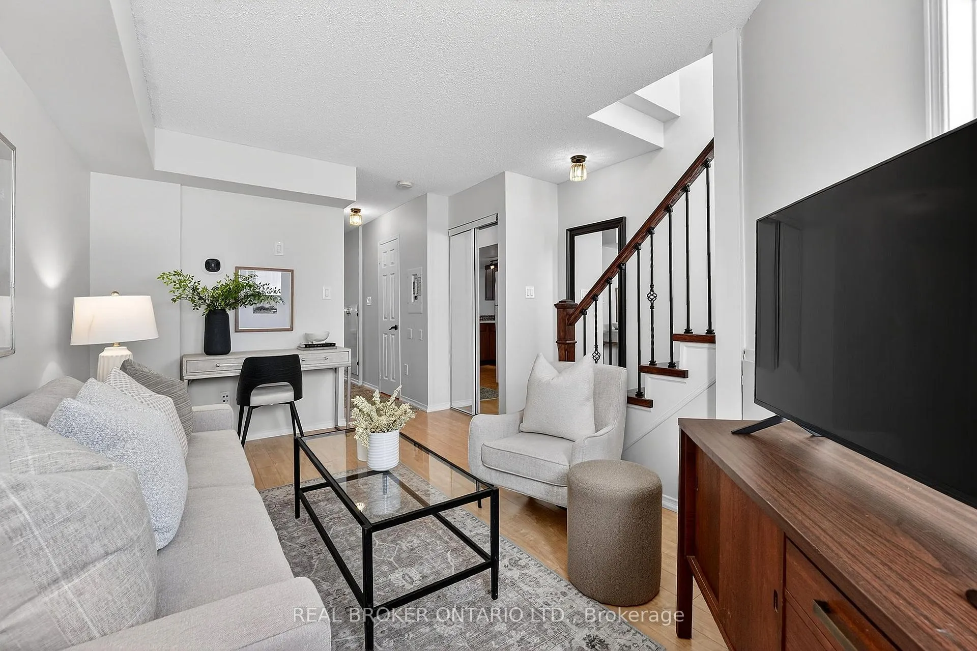 Photo 4 of Unit 149, 10 Merchant Lane, Toronto, Dufferin Grove — HOMEH