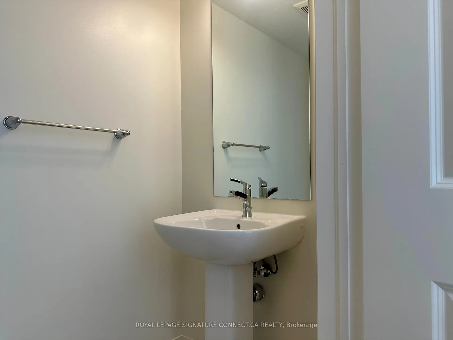 Photo 9 of 22 Emmas Way, Whitby, Taunton North — HOMEH