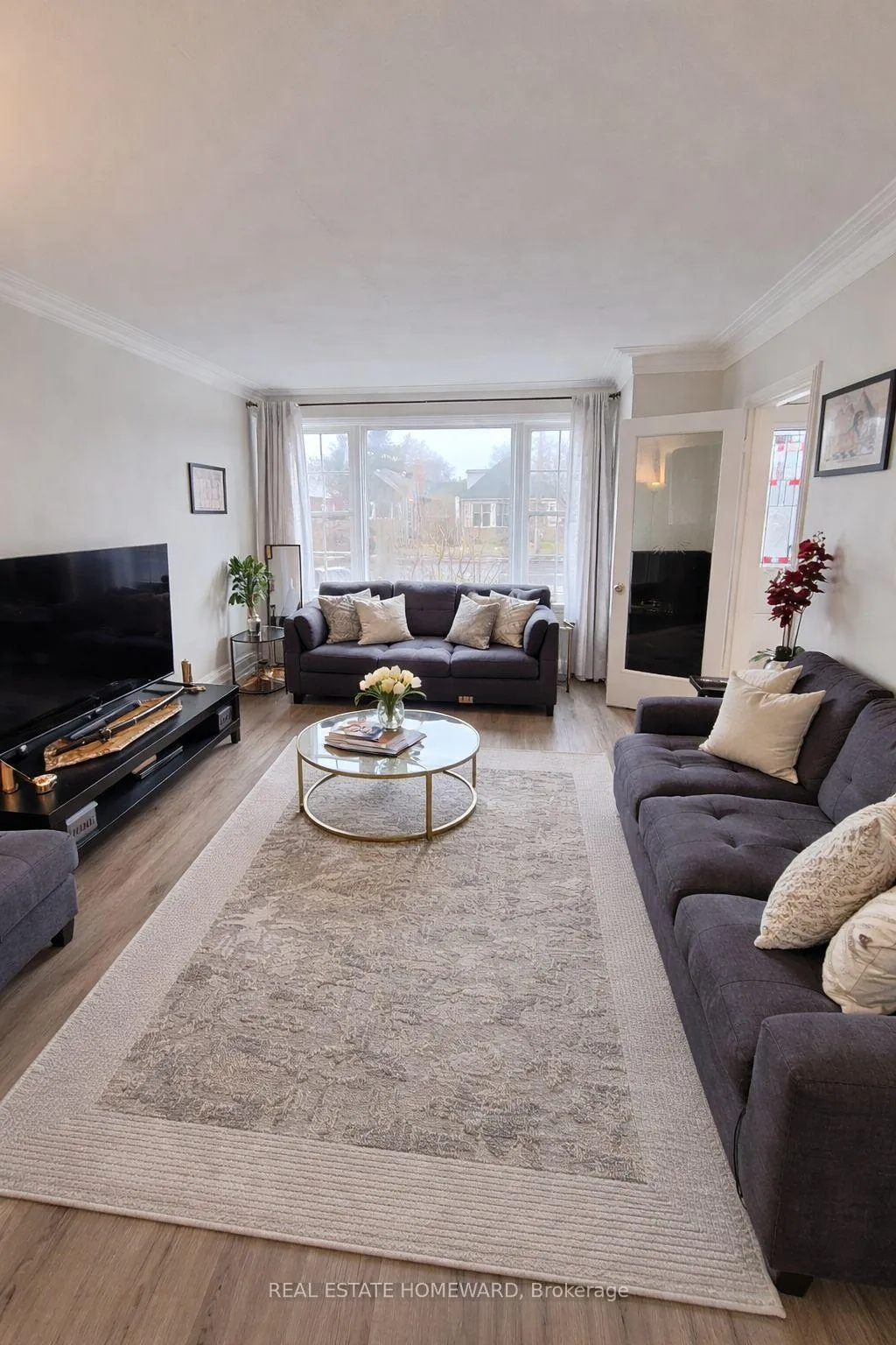 Photo 2 of 408 O'connor Drive, Toronto, East York — HOMEH