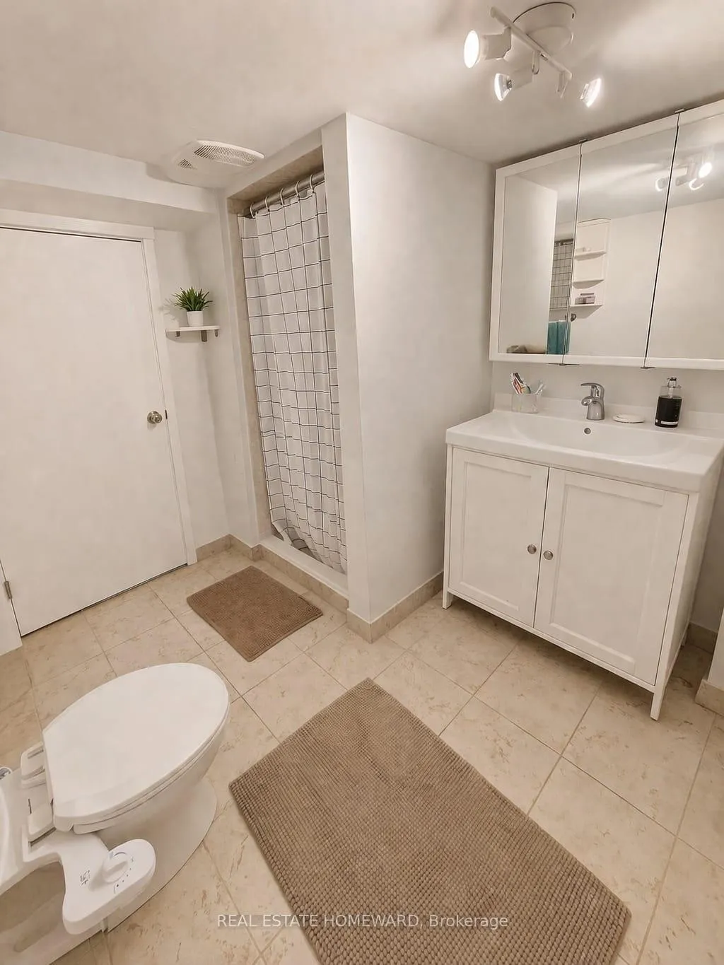 Photo 10 of 408 O'connor Drive, Toronto, East York — HOMEH