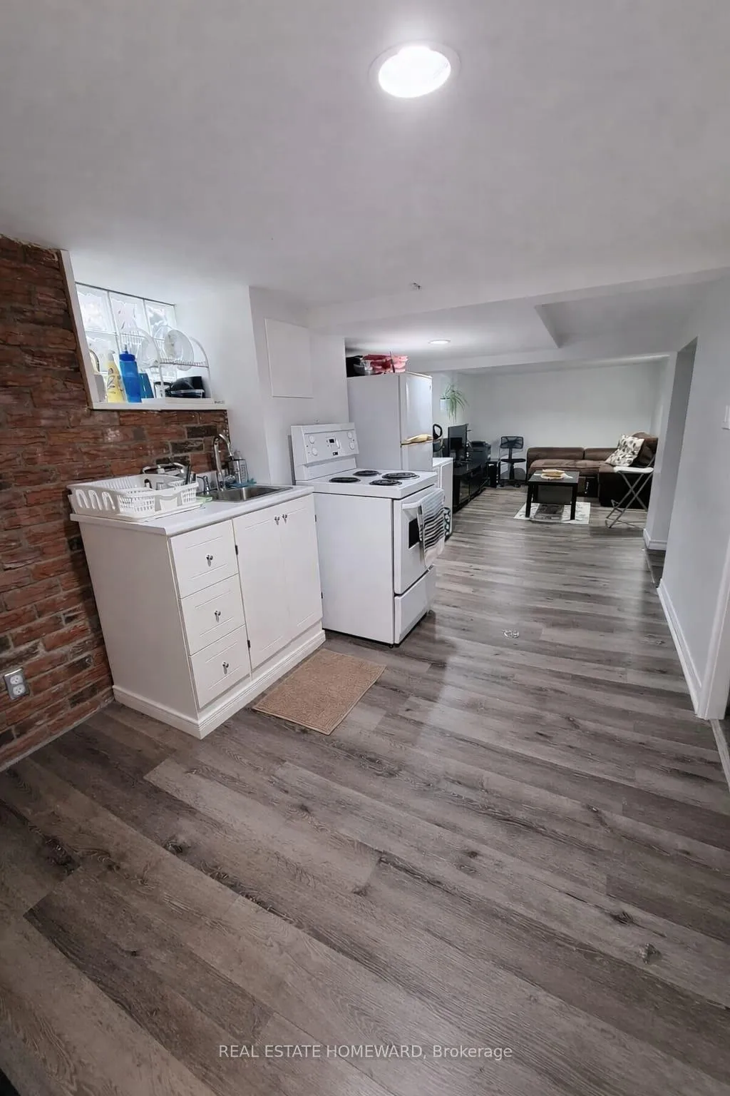 Photo 11 of 408 O'connor Drive, Toronto, East York — HOMEH