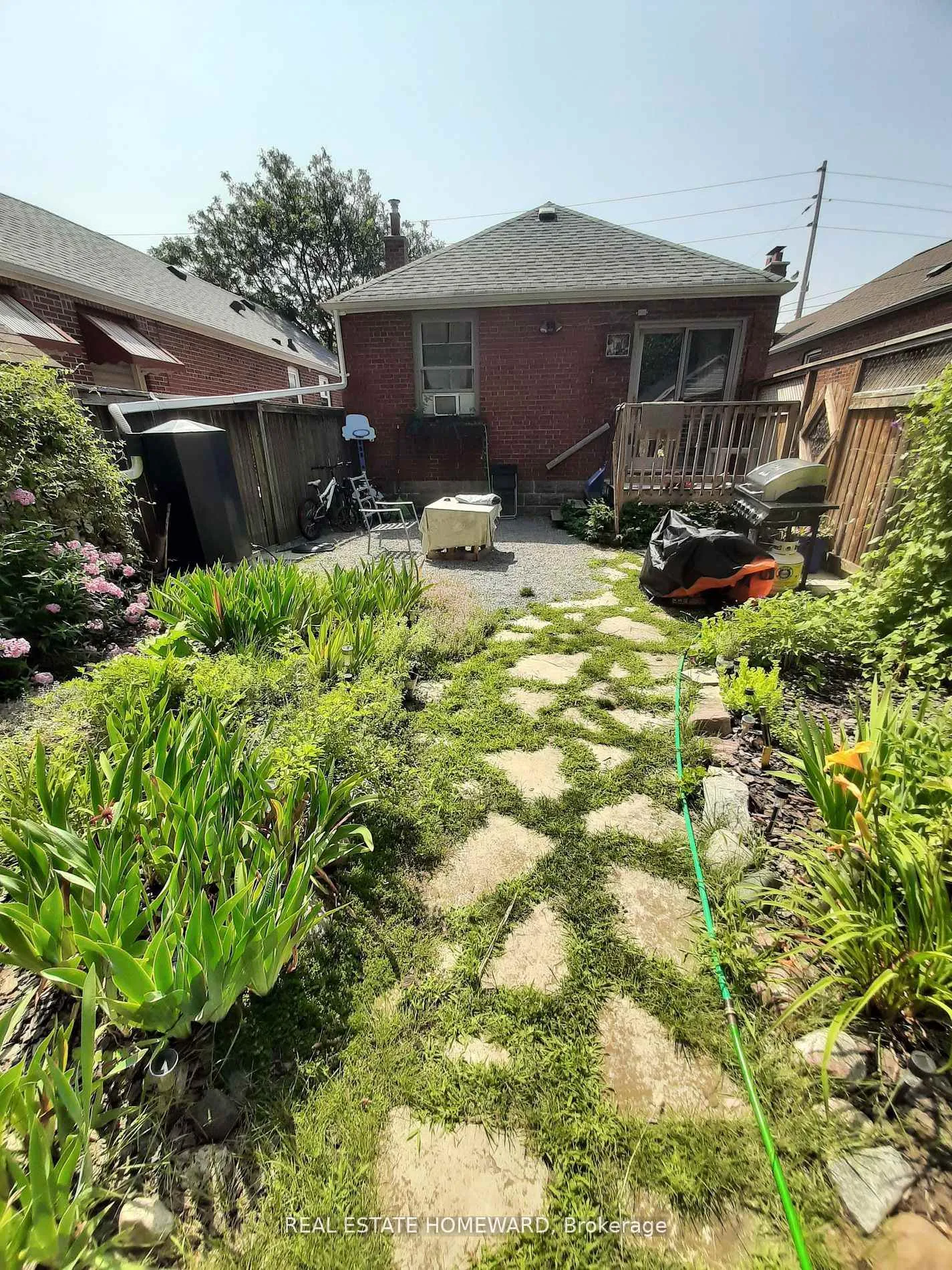 Photo 13 of 408 O'connor Drive, Toronto, East York — HOMEH