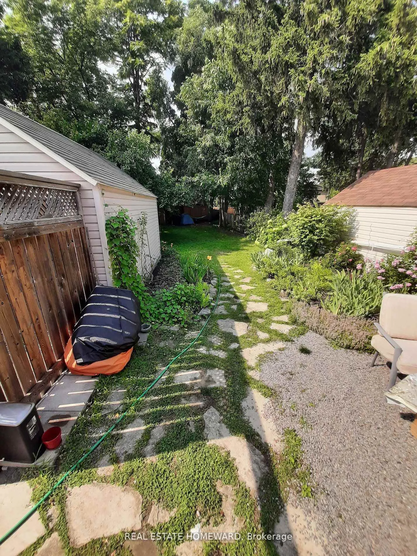 Photo 18 of 408 O'connor Drive, Toronto, East York — HOMEH