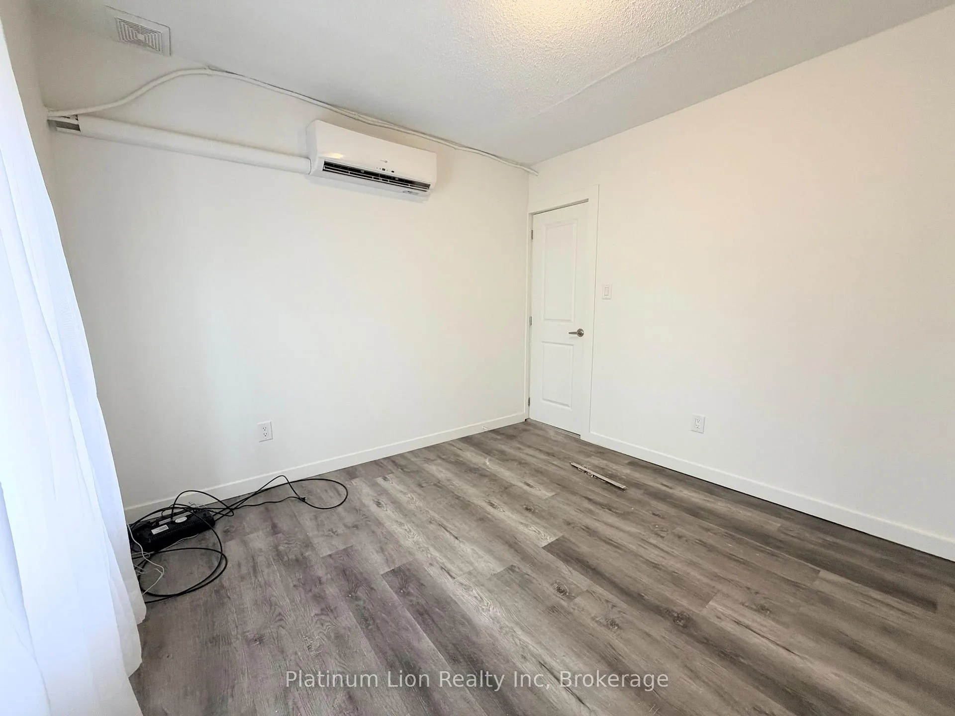 Photo 12 of Unit 6, 120 Charles Street, Hamilton, Durand — HOMEH