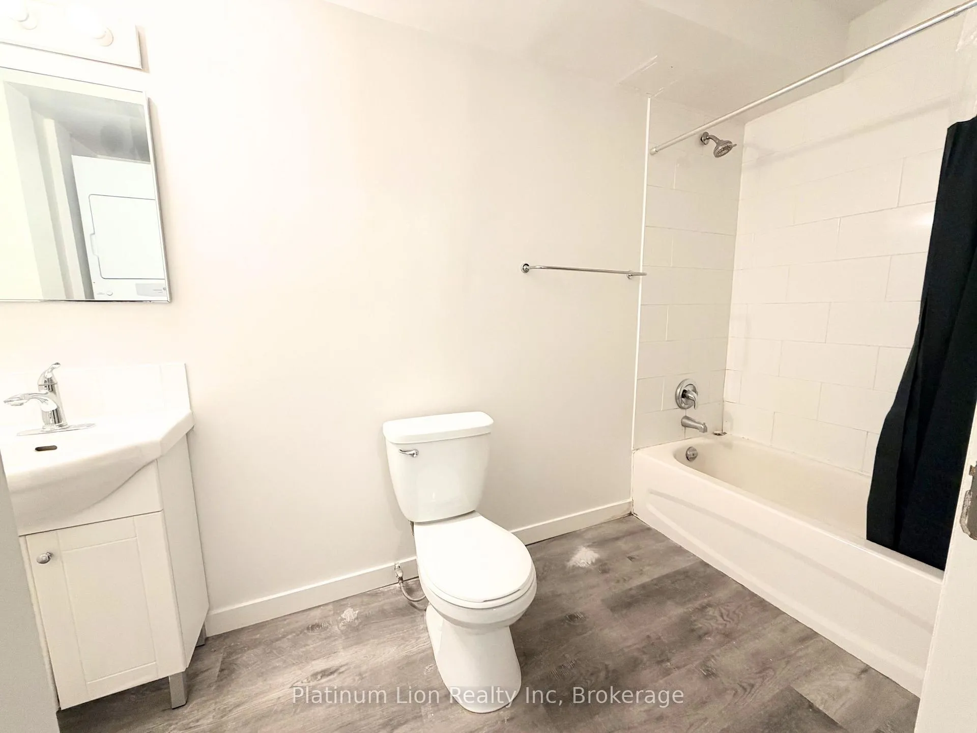Photo 13 of Unit 6, 120 Charles Street, Hamilton, Durand — HOMEH