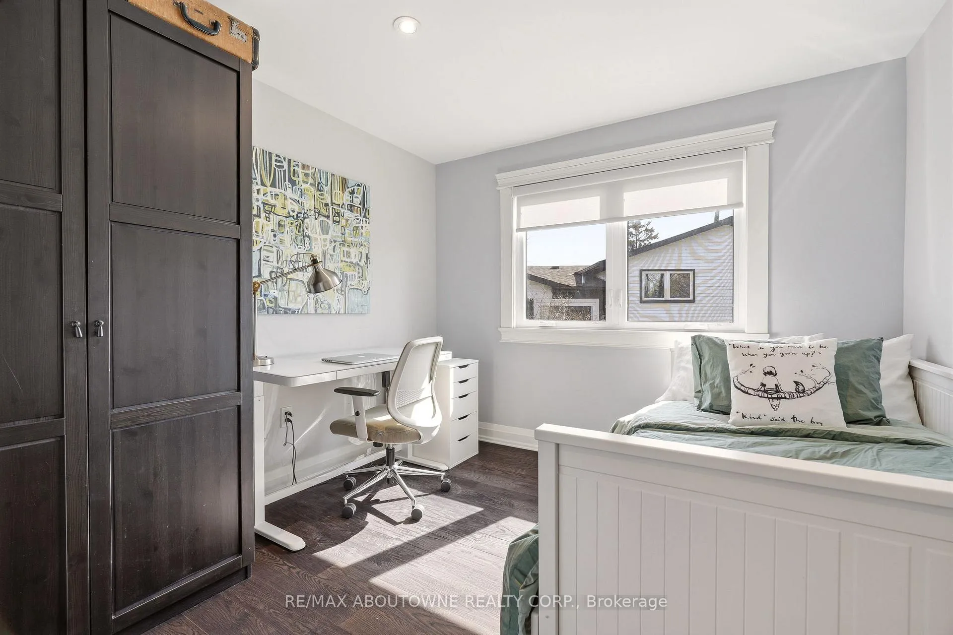 Photo 21 of 616 Kilbirnie Place, Burlington, Shoreacres — HOMEH