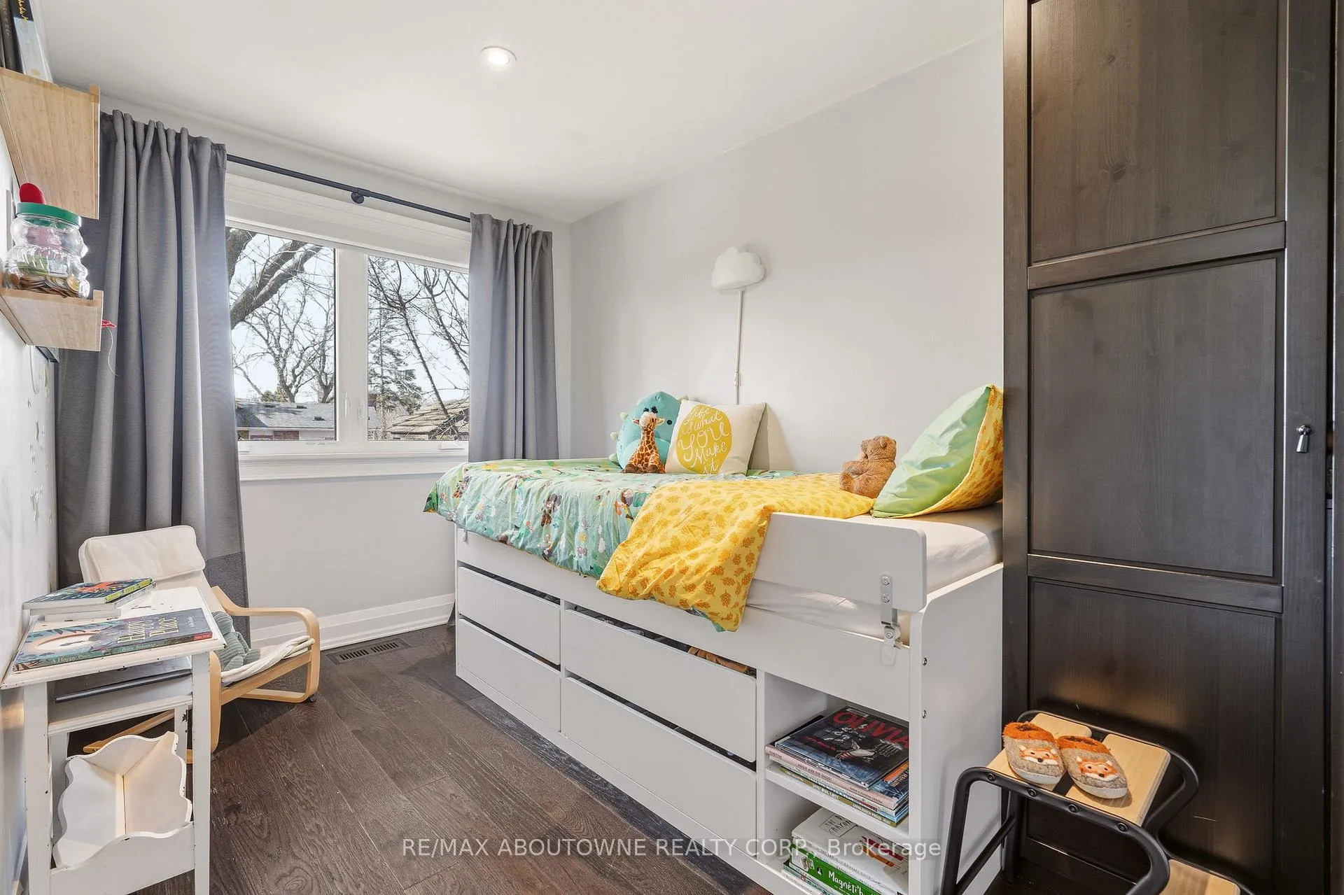 Photo 23 of 616 Kilbirnie Place, Burlington, Shoreacres — HOMEH