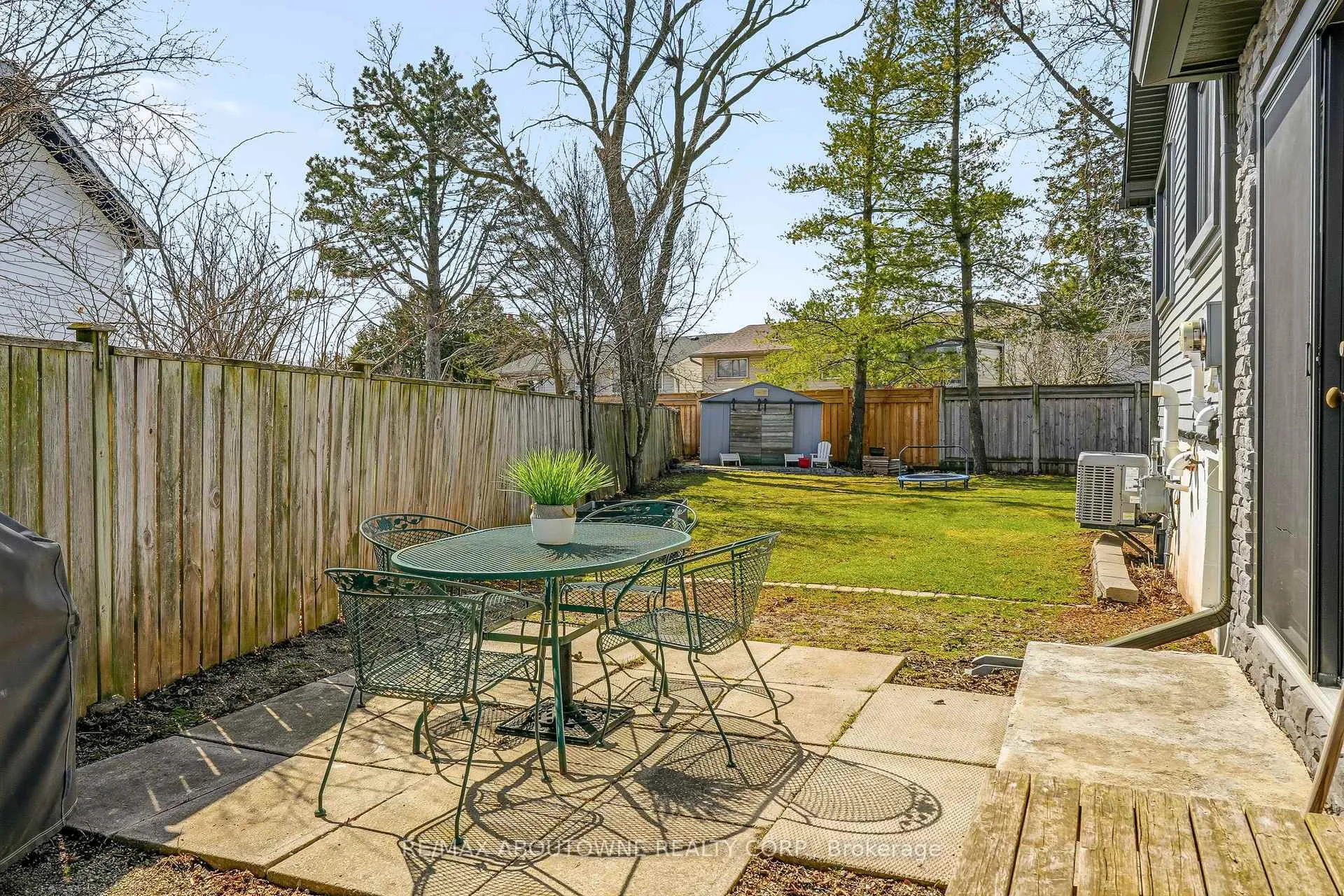 Photo 31 of 616 Kilbirnie Place, Burlington, Shoreacres — HOMEH