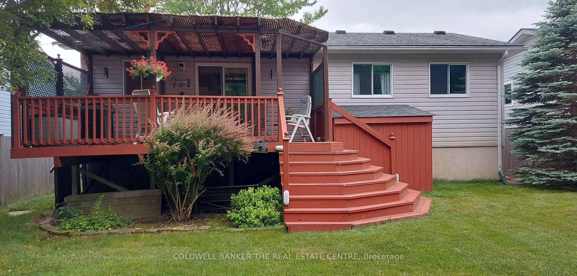 Photo 3 of 1087 Arnold Street, Innisfil, Rural Innisfil — HOMEH