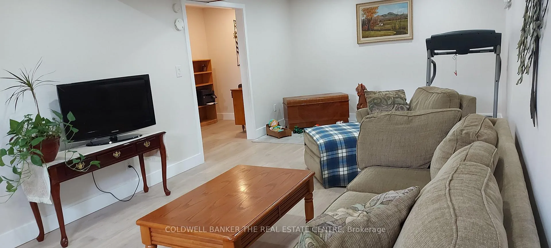 Photo 17 of 1087 Arnold Street, Innisfil, Rural Innisfil — HOMEH